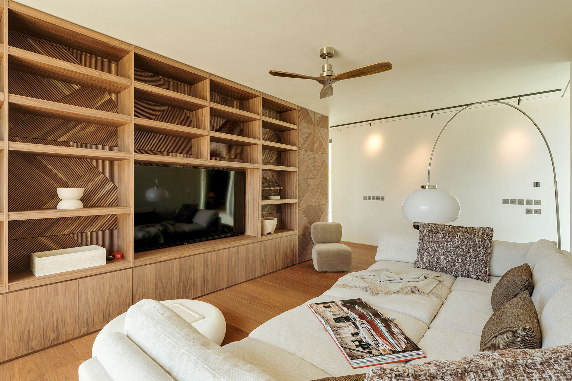 villa-stark_villa_comporta-setubal-portugal_interior-tv.jpg