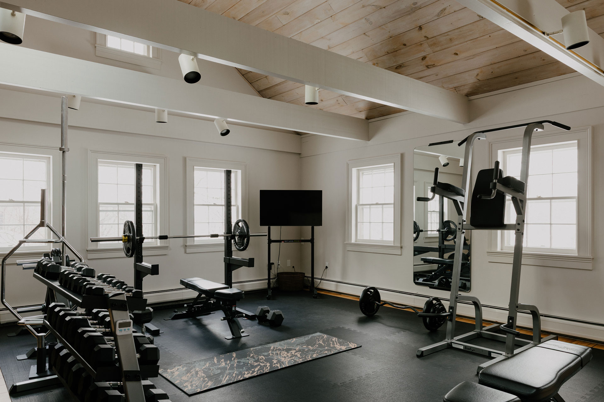 morningside_house_Massachusetts-usa_interior-gym.jpg