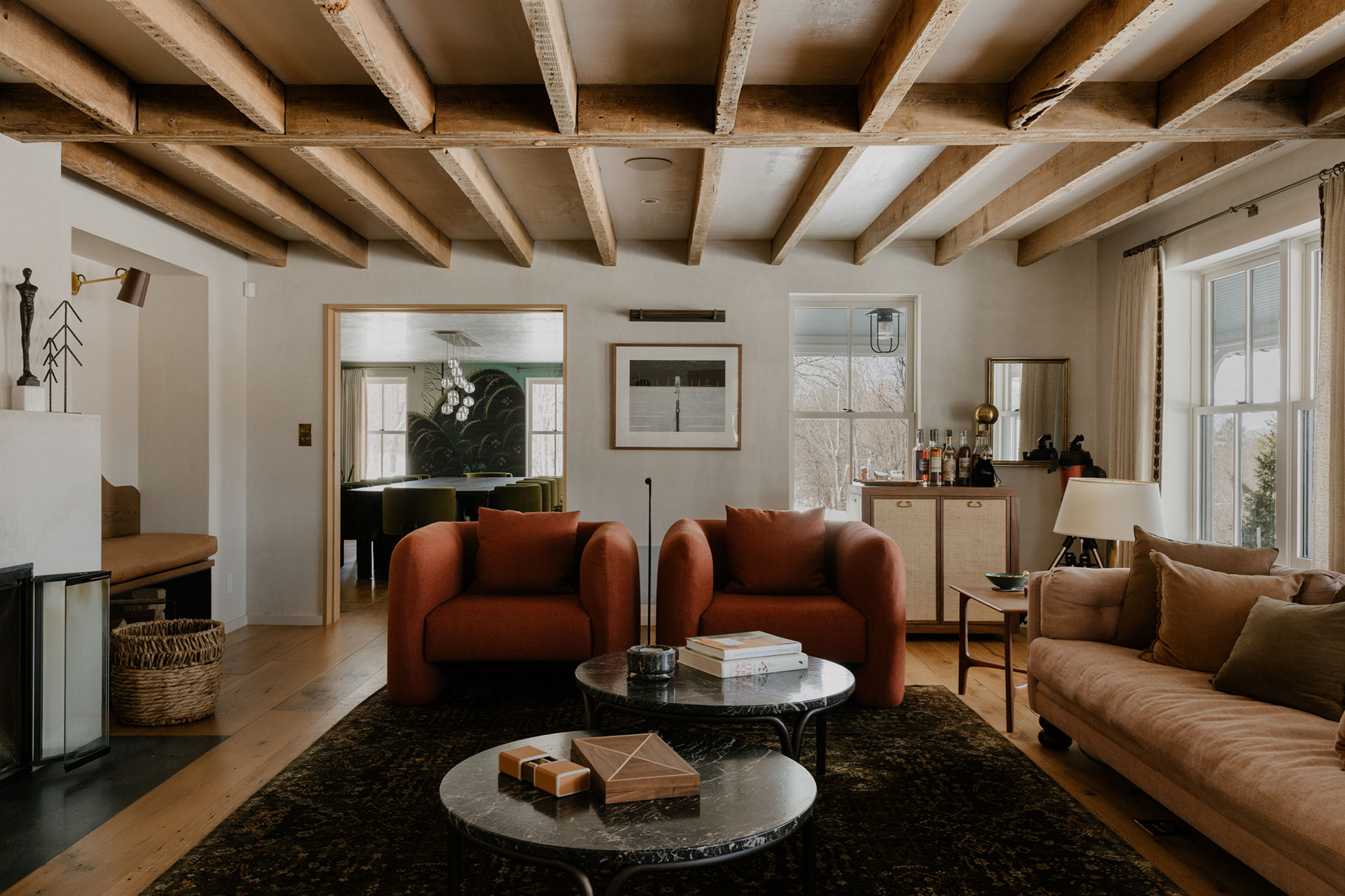morningside_house_Massachusetts-usa_interior-sofas-red.jpg