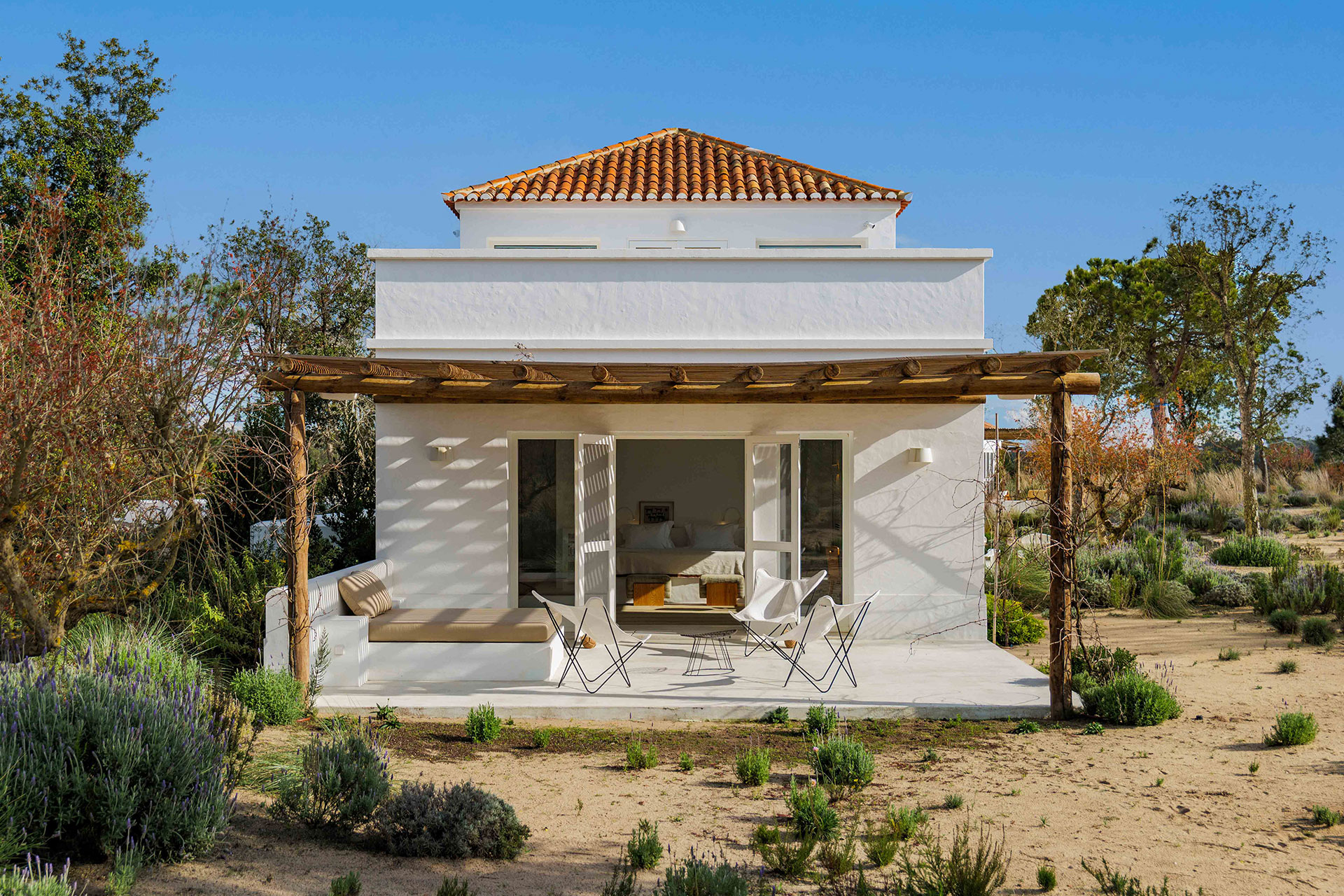 villa-kaba_farmhouse_melides-setubal-portugal_exterior-bedroom.jpg