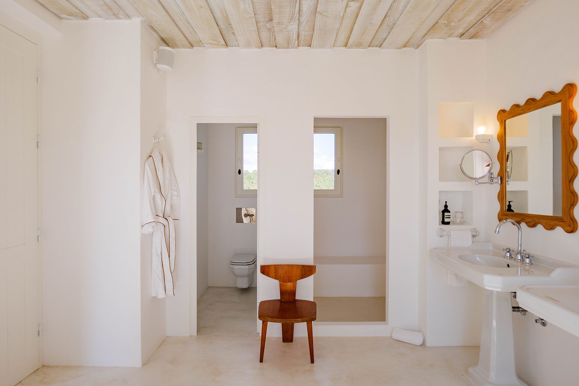villa-kaba_farmhouse_melides-setubal-portugal_interior-bathroom.jpg