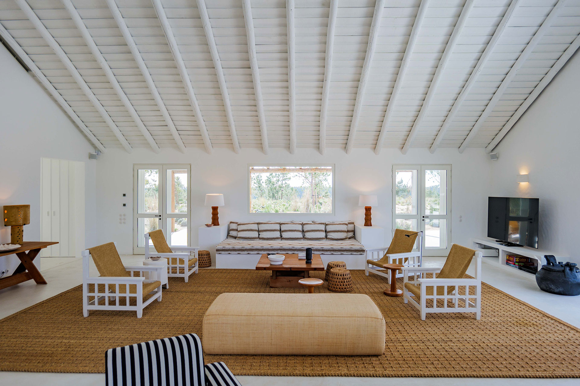 villa-kaba_farmhouse_melides-setubal-portugal_interior-space.jpg
