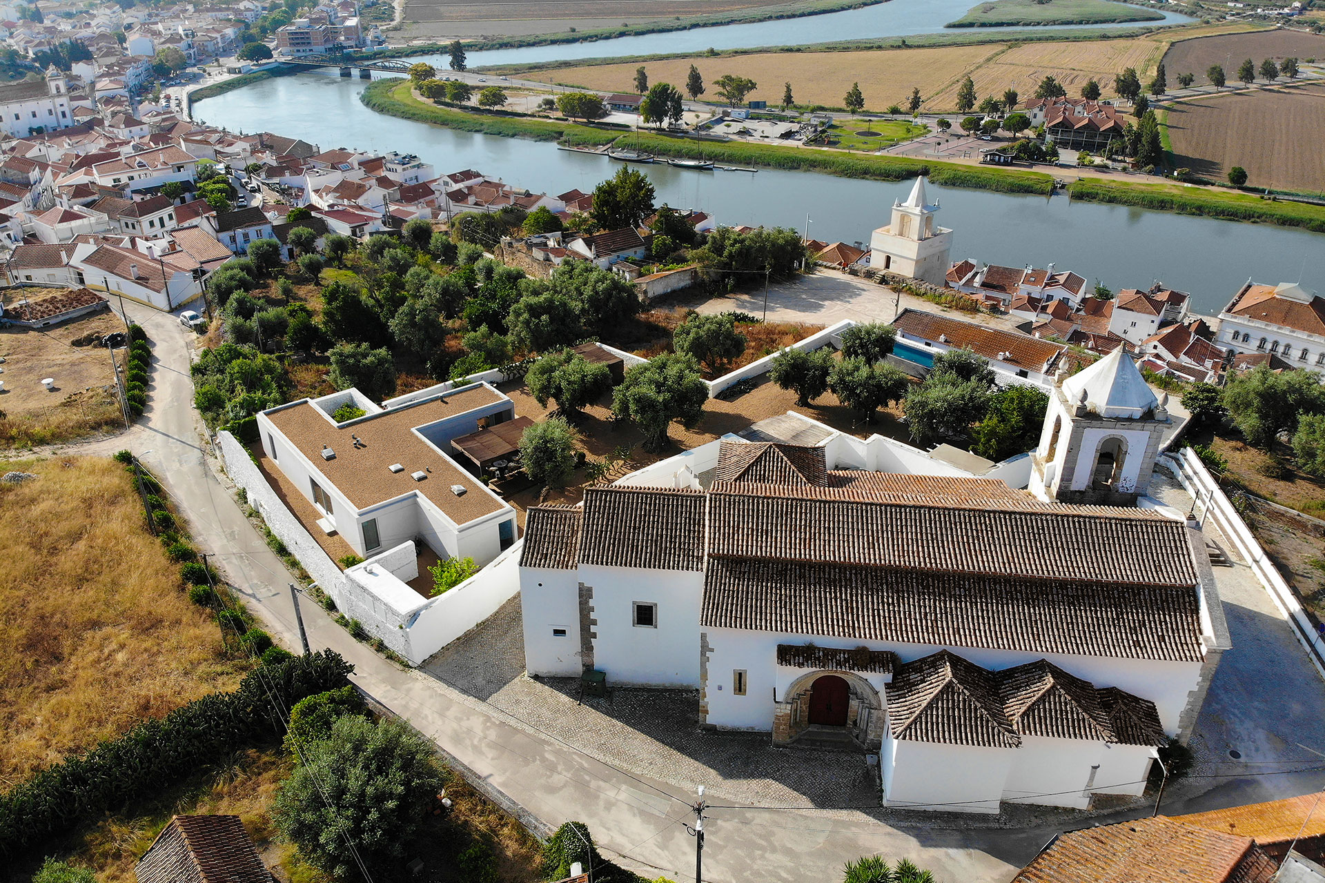 casa-da-matriz_villa_setubal-portugal_exterior-drone.jpg