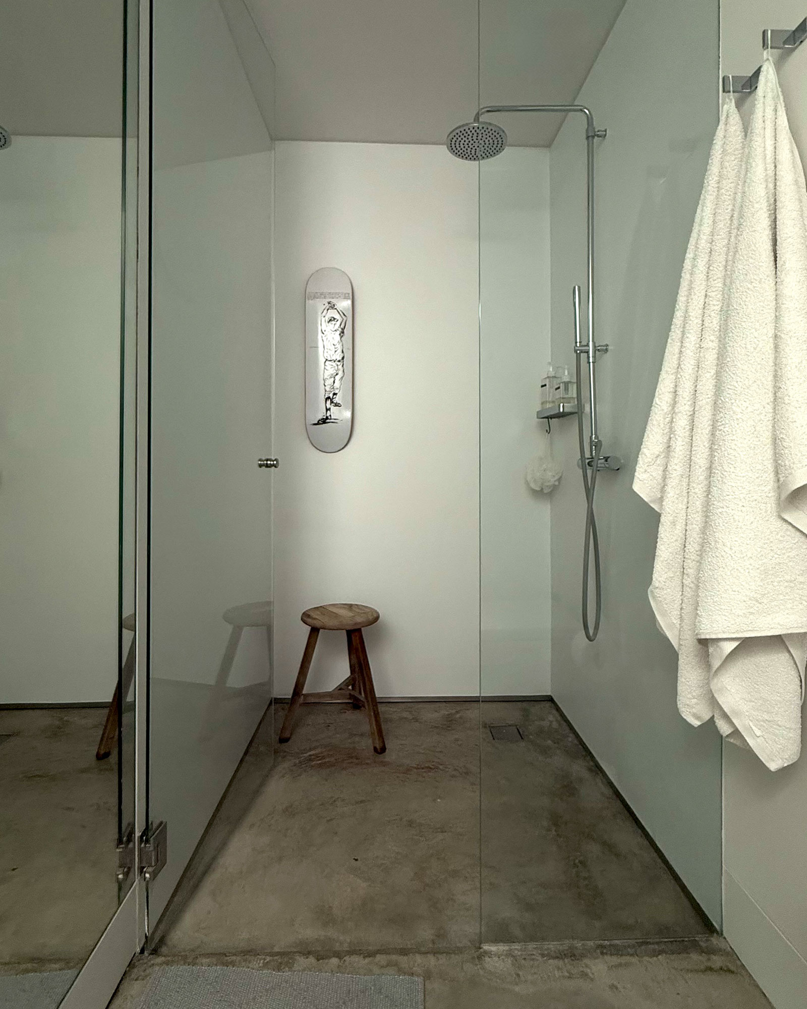 casa-da-matriz_villa_setubal-portugal_interior-bathroom-shower.jpg