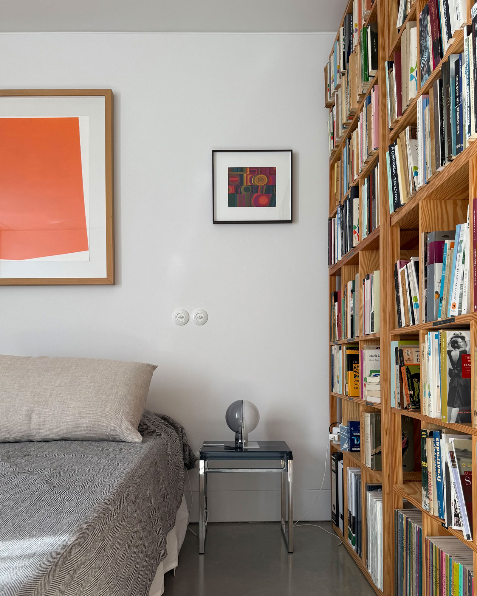 casa-da-matriz_villa_setubal-portugal_interior-bed.jpg
