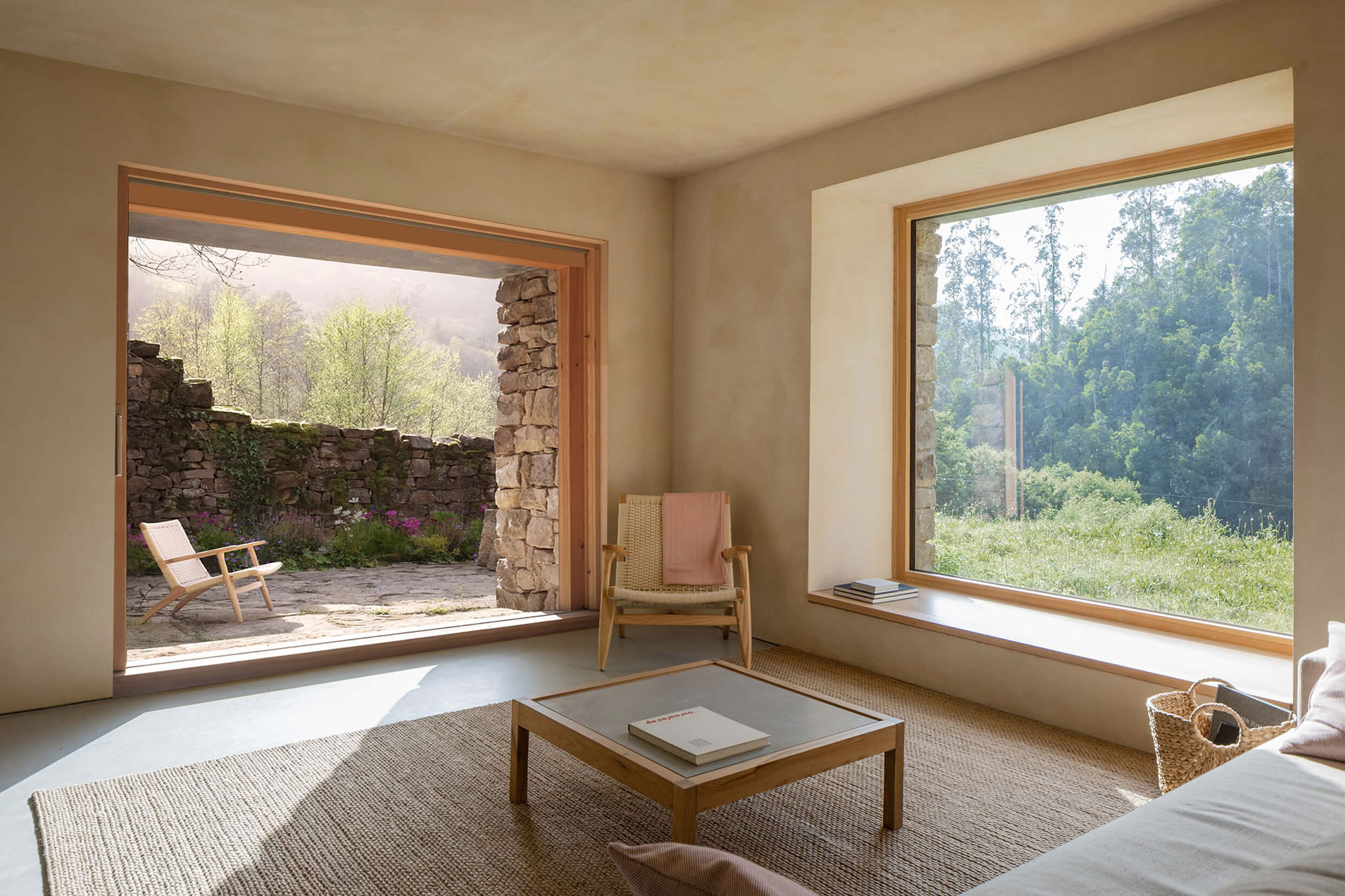 casa-minima_house_selaya-Cantabria-spain_interior-windows.jpg