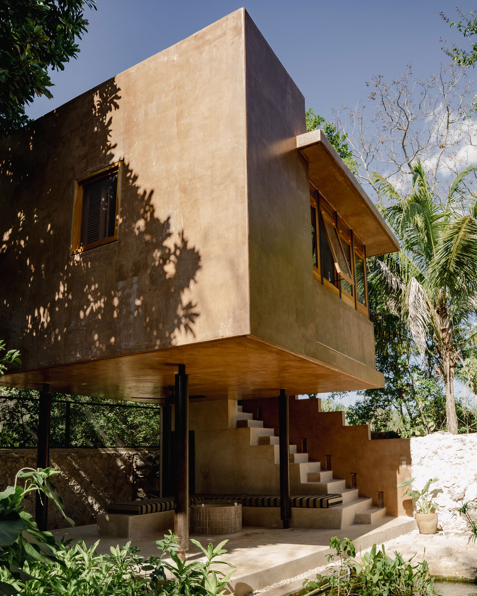 agua-en-flor-by-boutique_townhouse_merida-mexico_exterior-architecture.jpg
