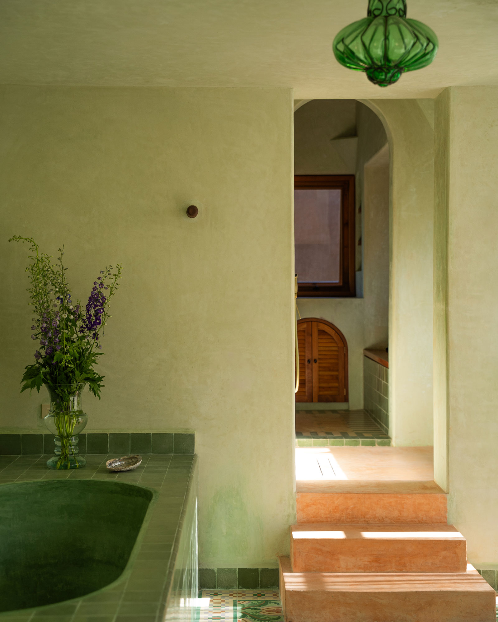 agua-en-flor-by-boutique_townhouse_merida-mexico_interior-bathroom-tub.jpg