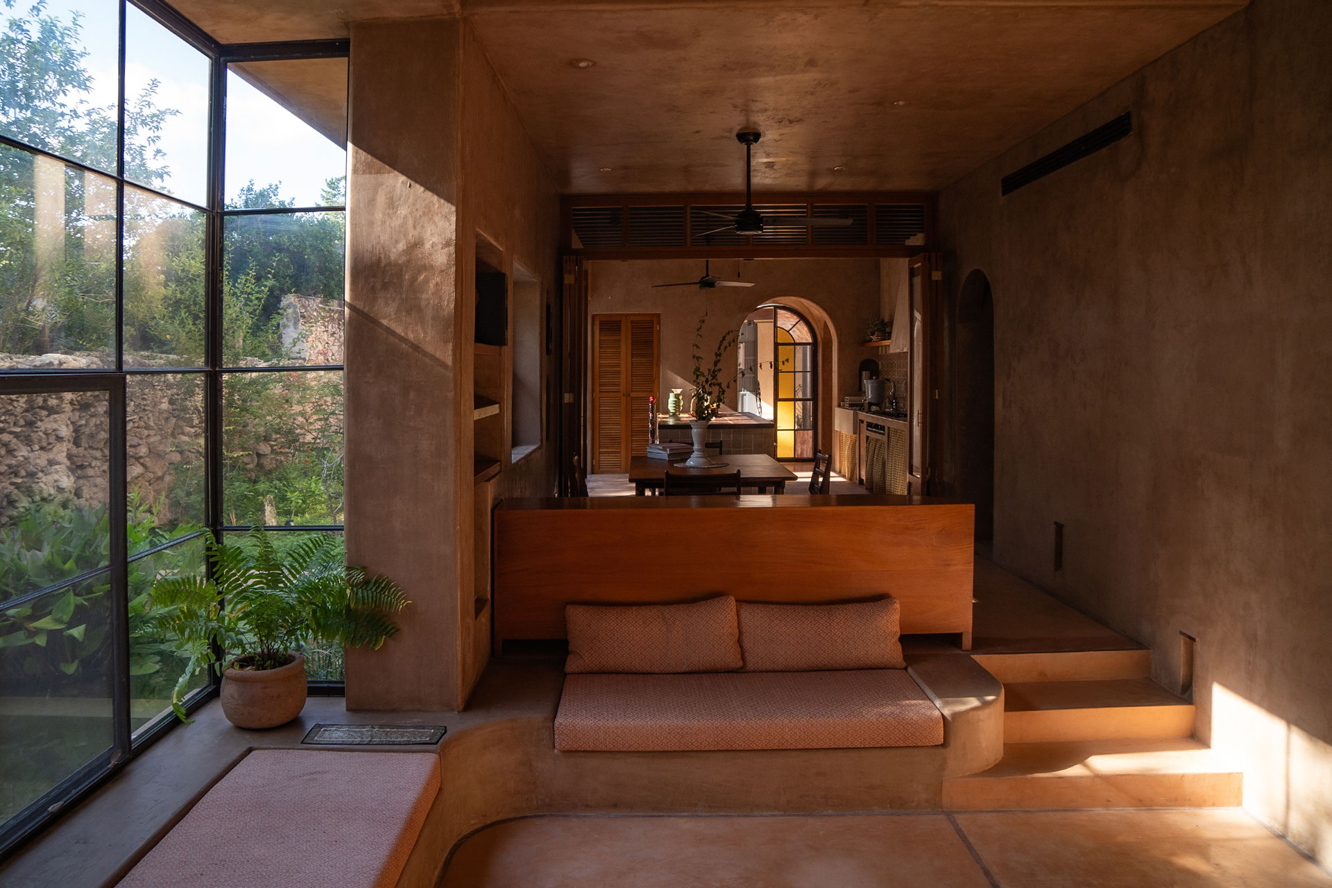 agua-en-flor-by-boutique_townhouse_merida-mexico_interior-space.jpg