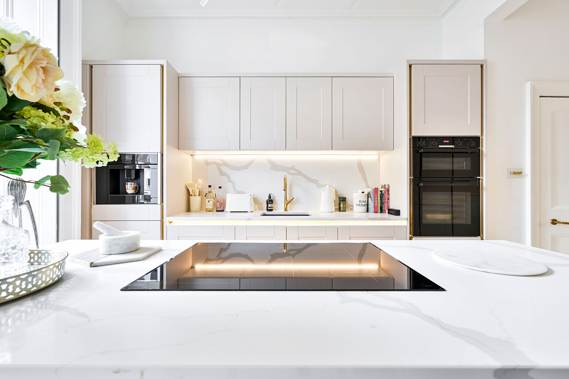 chelsea-town-house_townhouse_england-uk_interior-kitchen-design-space.jpg