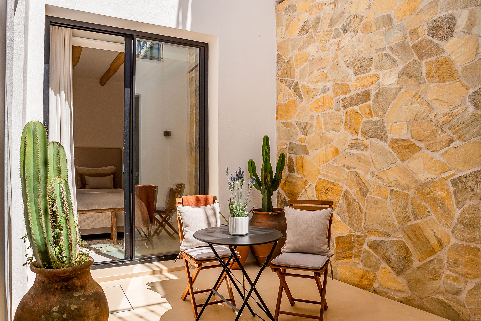 casa-luna-de-miel_townhouse_andalucia-spain_exterior-terrace-table.jpg