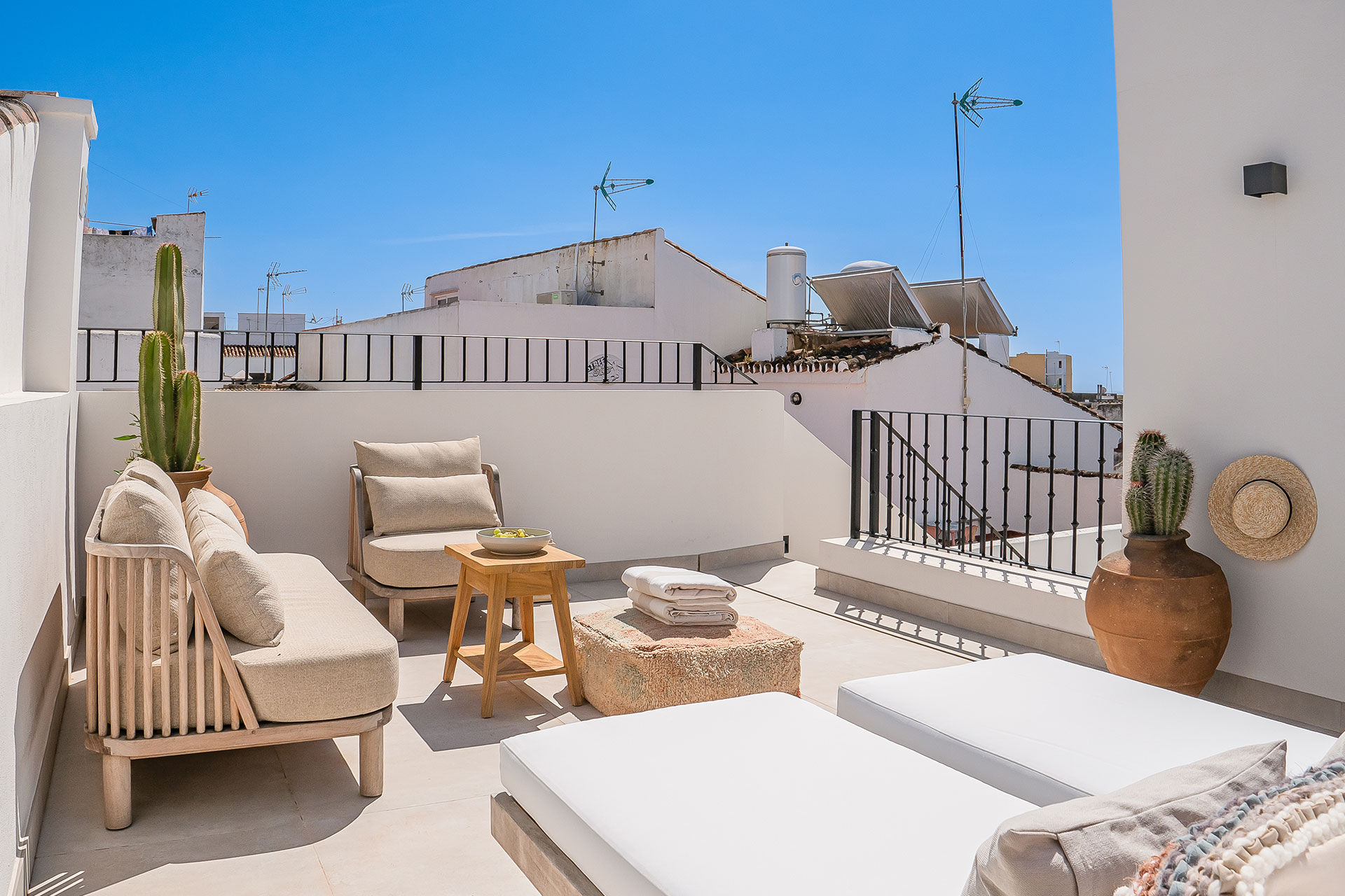 casa-luna-de-miel_townhouse_andalucia-spain_exterior-terrace-view.jpg