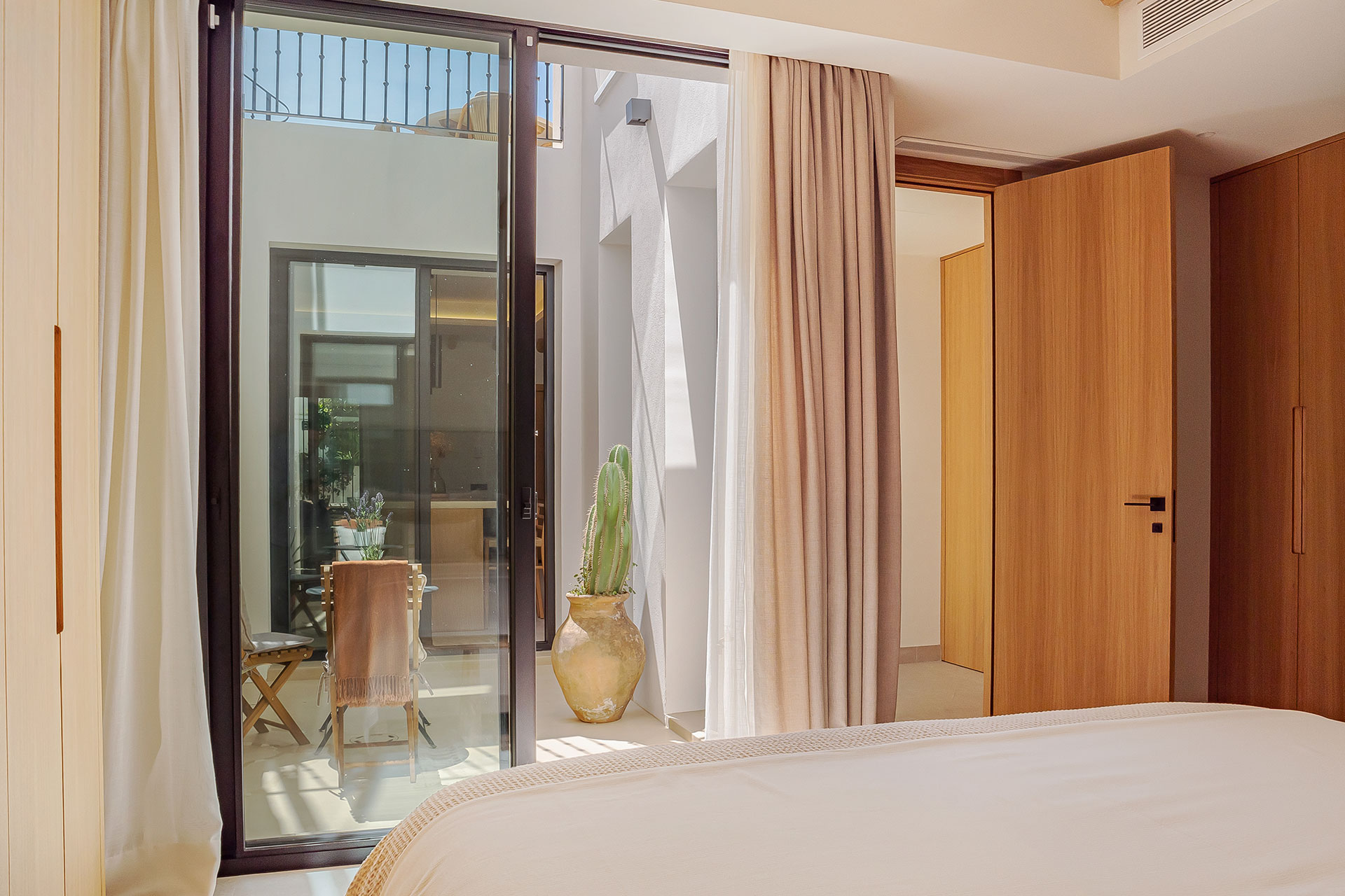 casa-luna-de-miel_townhouse_andalucia-spain_interior-bedroom-window.jpg
