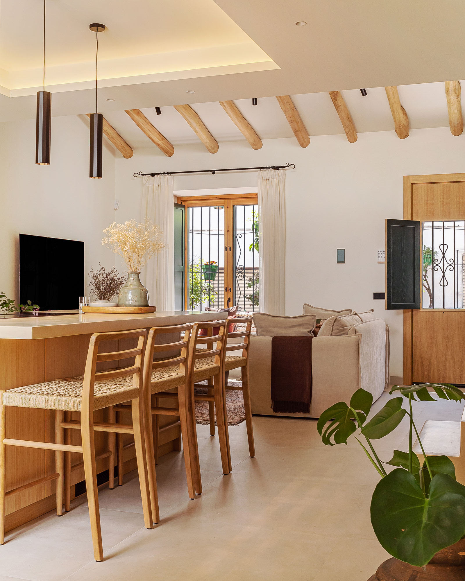 casa-luna-de-miel_townhouse_andalucia-spain_interior-space-design.jpg