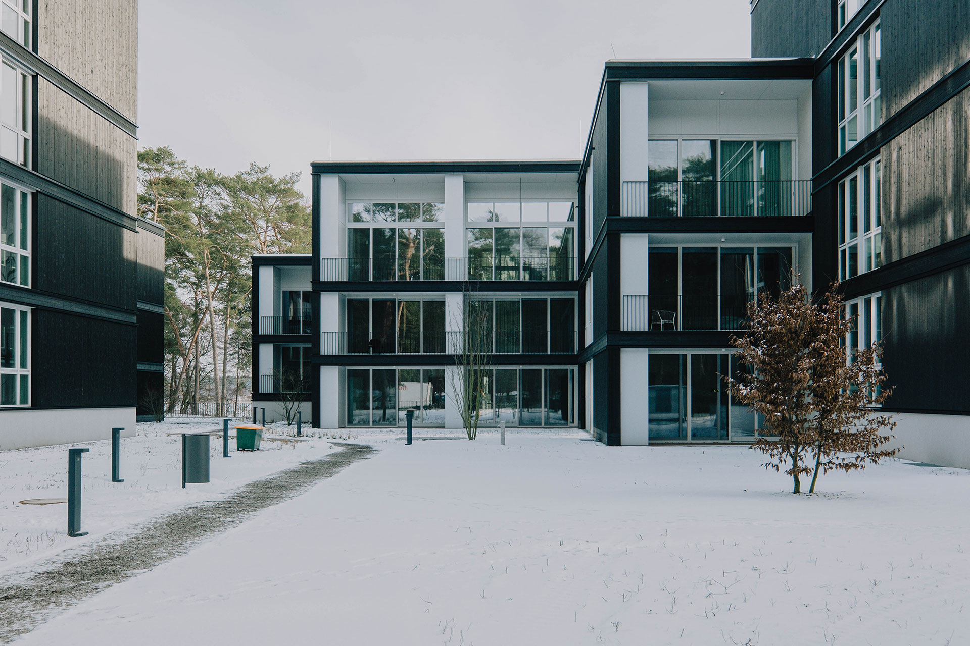 the-chipp-lakeside-design-apartment_apartment_Brandenburg-germany_exterior.jpg