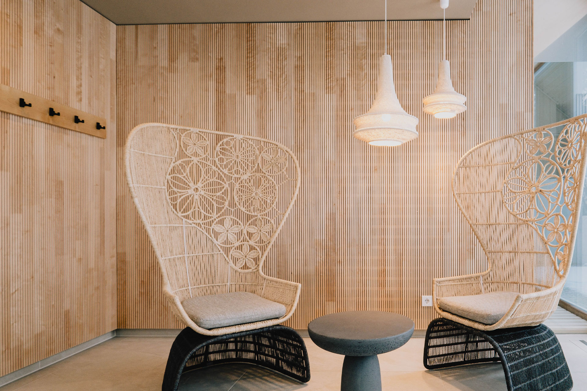 the-chipp-lakeside-design-apartment_apartment_Brandenburg-germany_interior-chairs.jpg