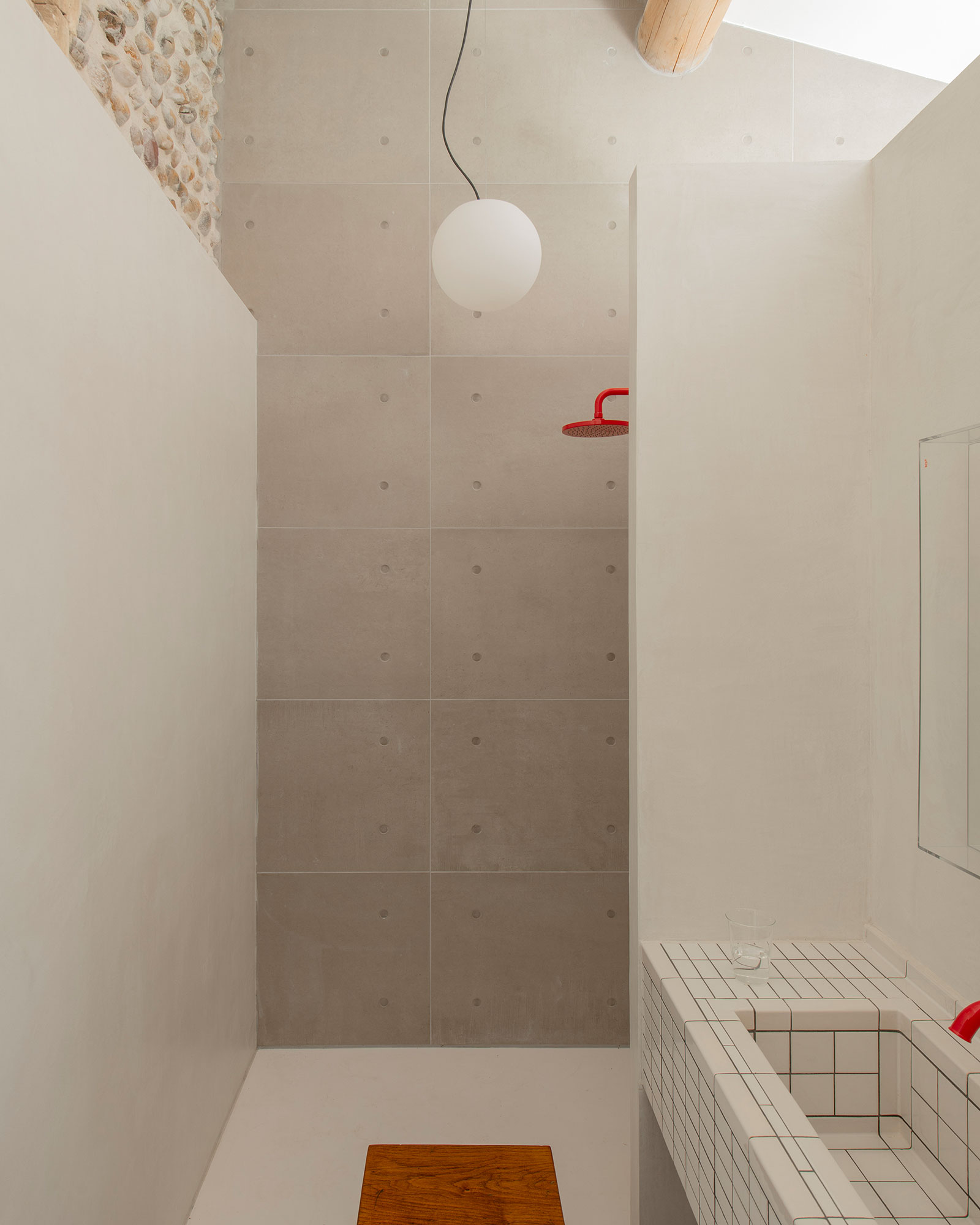 mas-celeste_farmhouse_arles-france_interior-shower.jpg