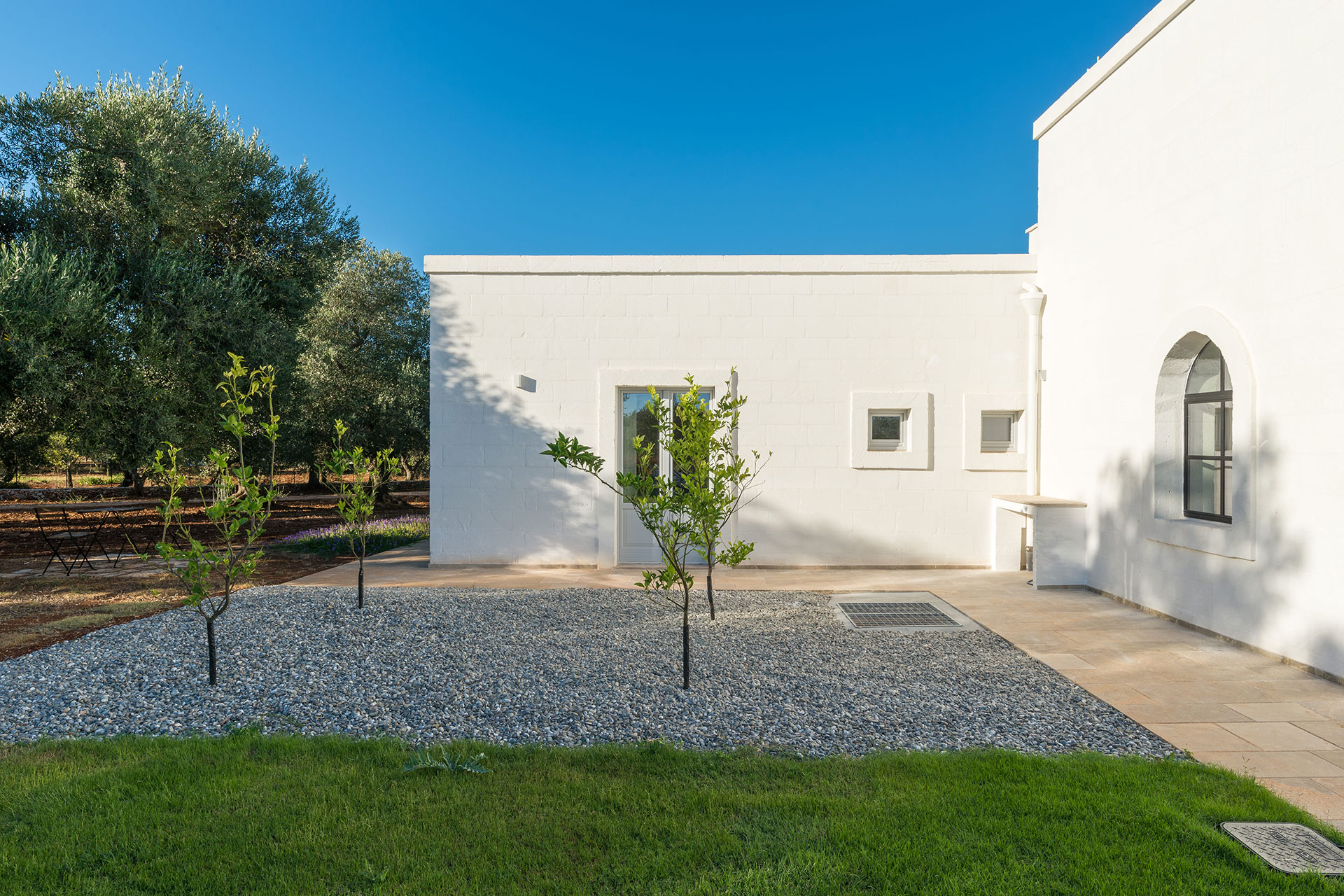 villa-luce_villa_puglia-italy_exterior-facade.jpg