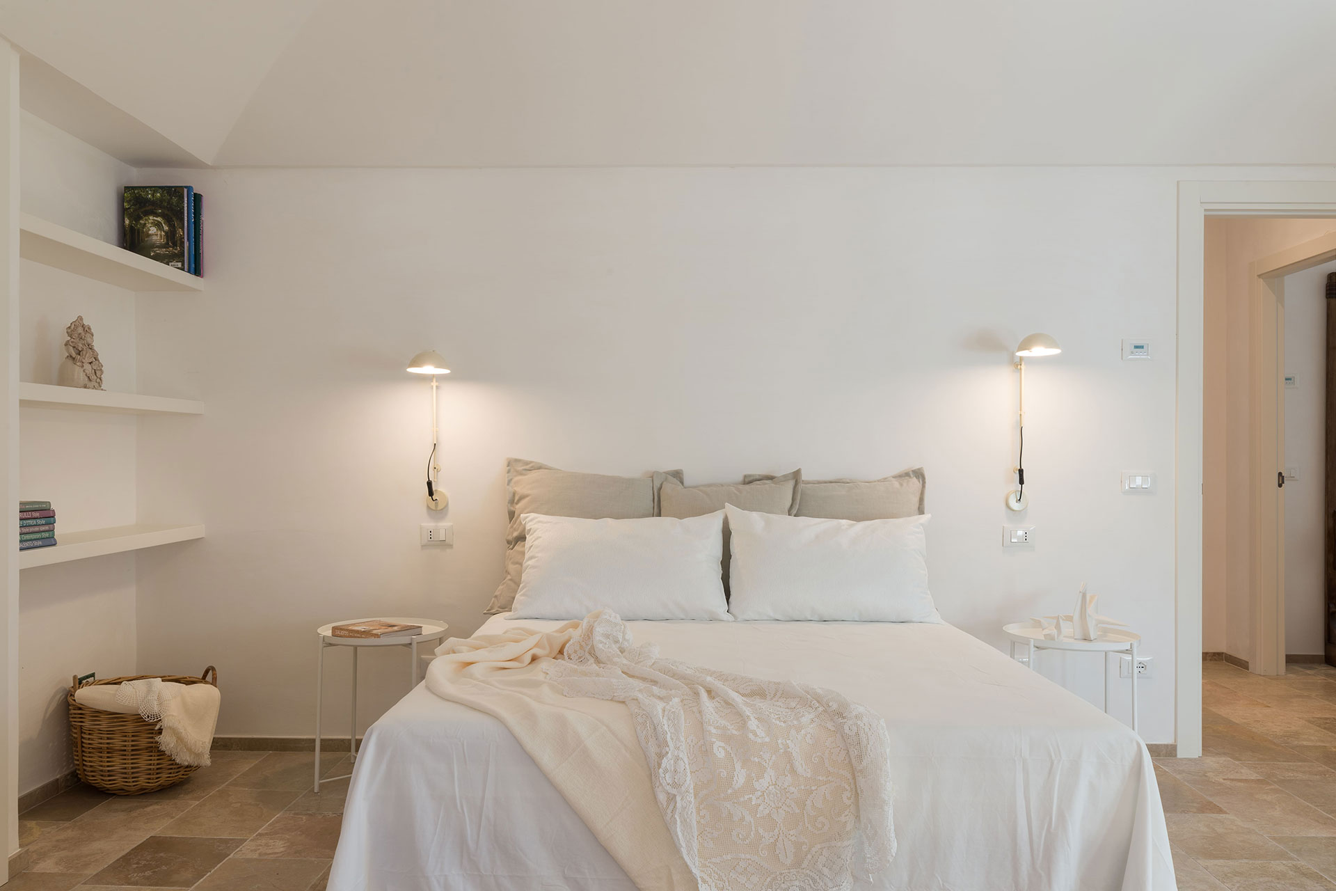villa-luce_villa_puglia-italy_interior-bedroom-space-design.jpg