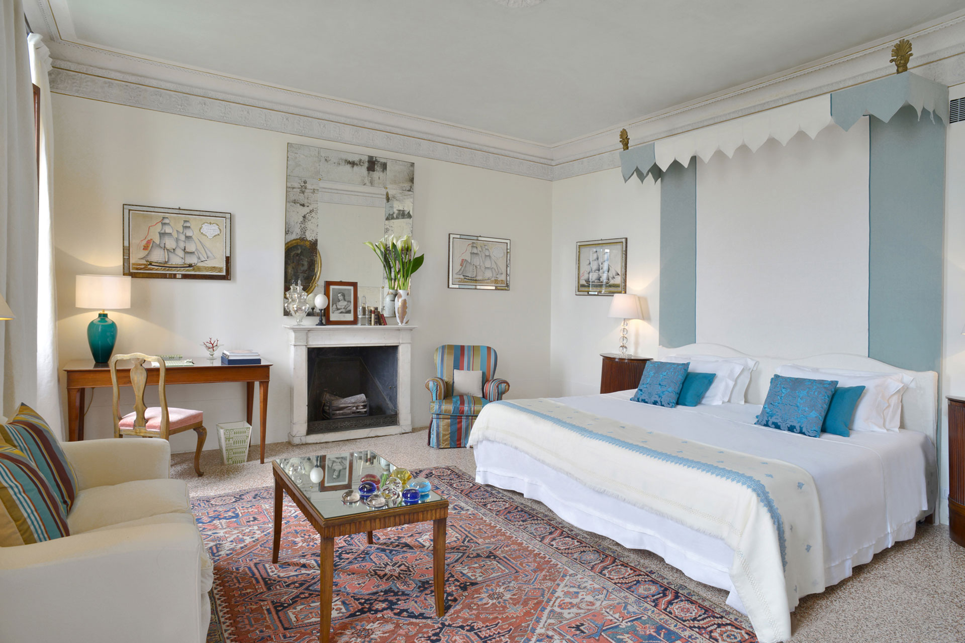 palazzo-canova_palazzo_veneto-italy_interior-bedroom-design.jpg