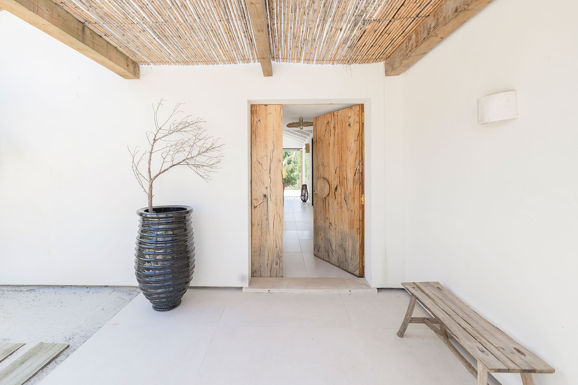 casa-quatro-ventos_villa_comporta-setubal-portugal_exterior-entrance.jpg
