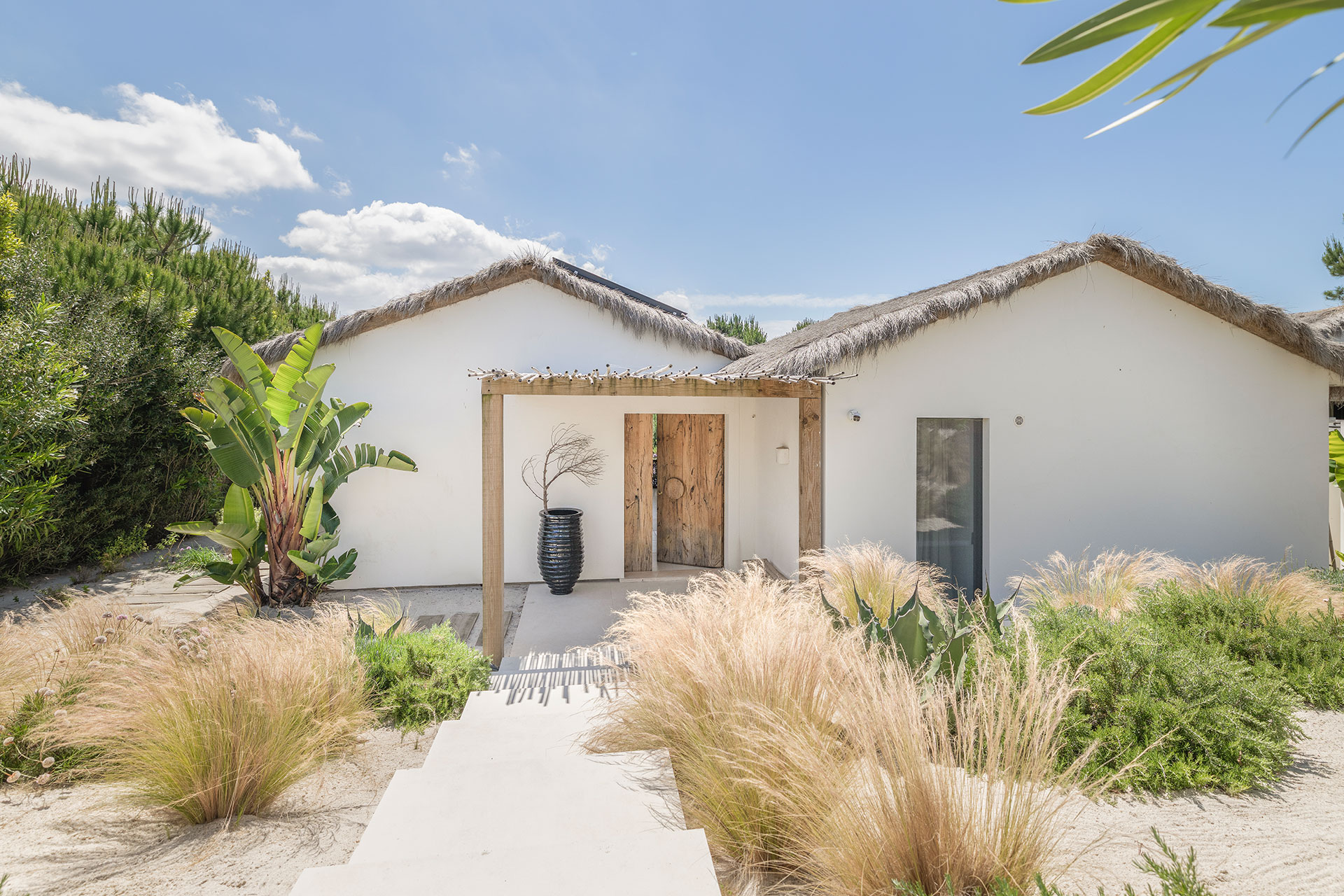casa-quatro-ventos_villa_comporta-setubal-portugal_exterior-space.jpg
