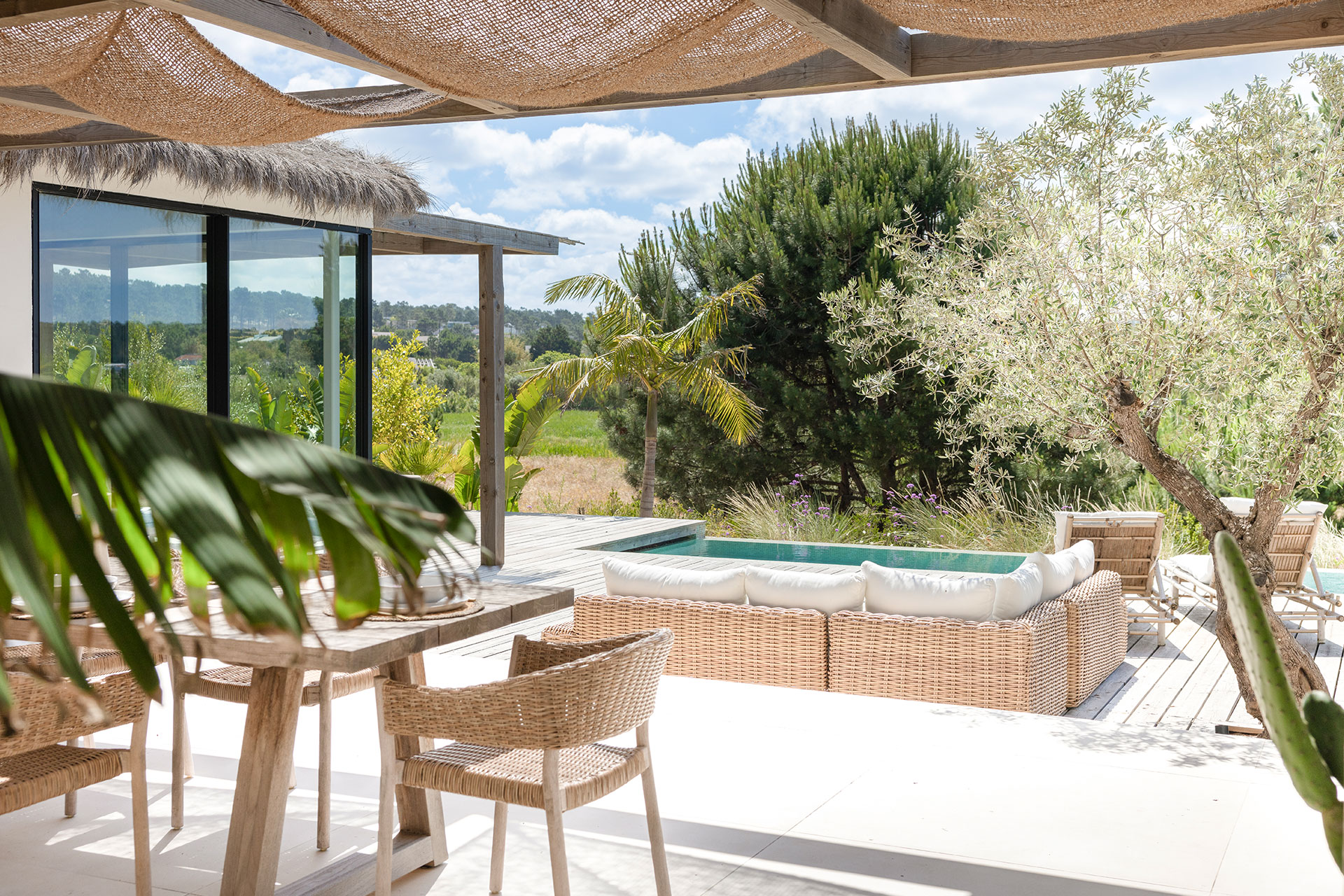 casa-quatro-ventos_villa_comporta-setubal-portugal_exterior-terrace.jpg