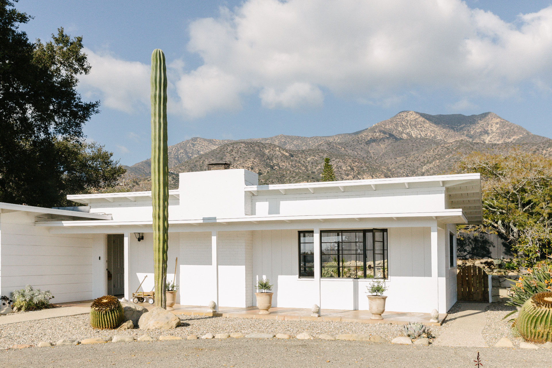 daughters-orchard_house_california-usa_exterior-facade.jpg