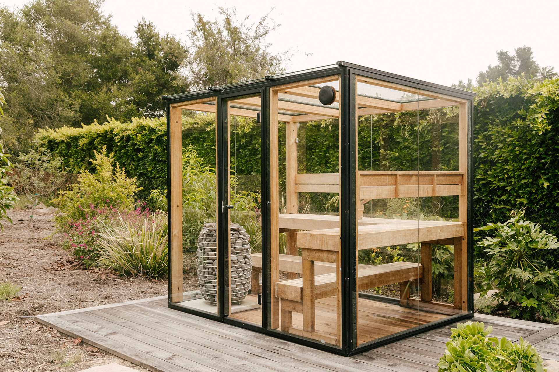 daughters-orchard_house_california-usa_exterior-sauna.jpg