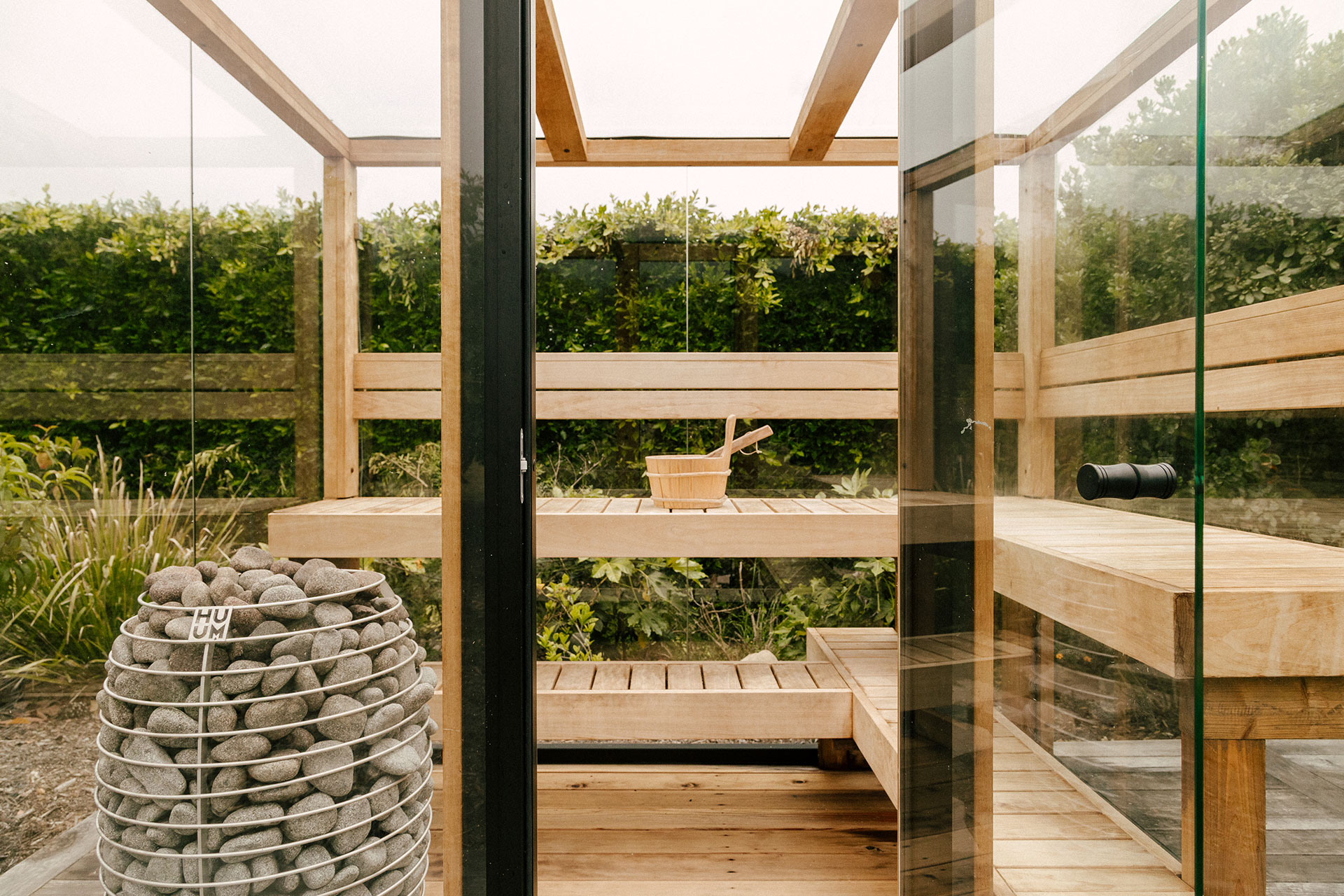 daughters-orchard_house_california-usa_exterior-sauna-detail.jpg