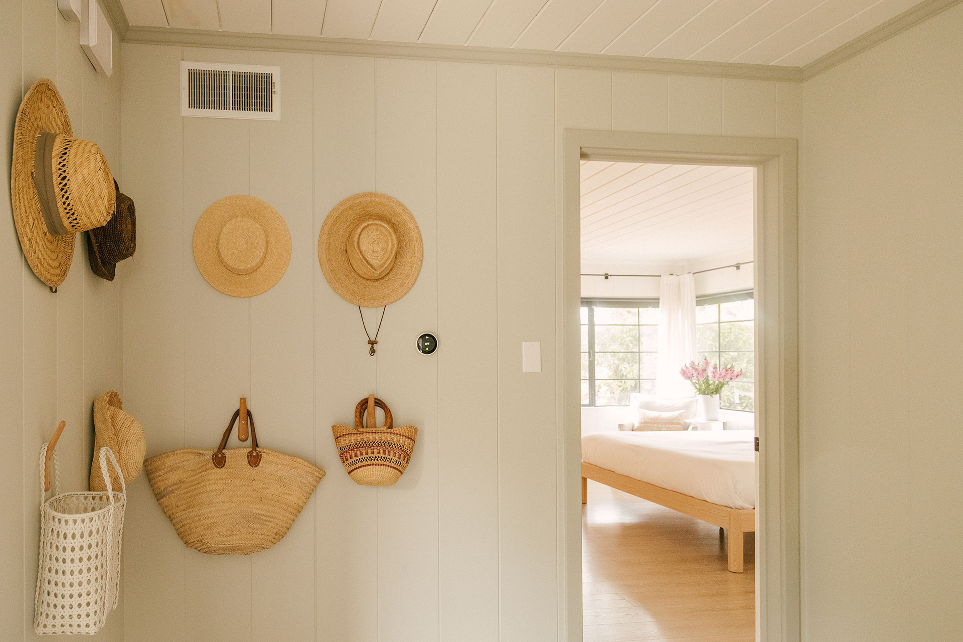 daughters-orchard_house_california-usa_interior-hats.jpg