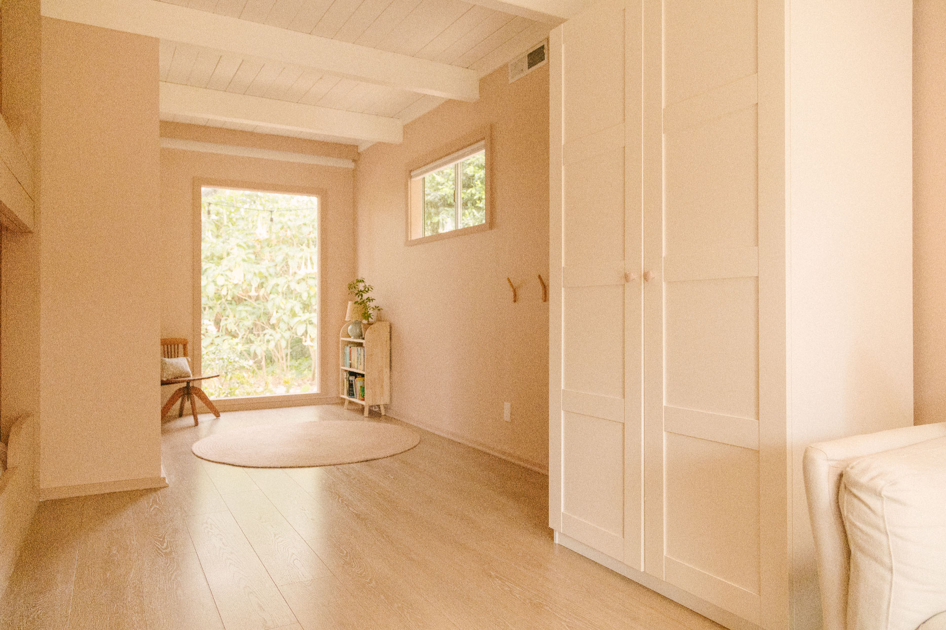 daughters-orchard_house_california-usa_interior-space-room.jpg