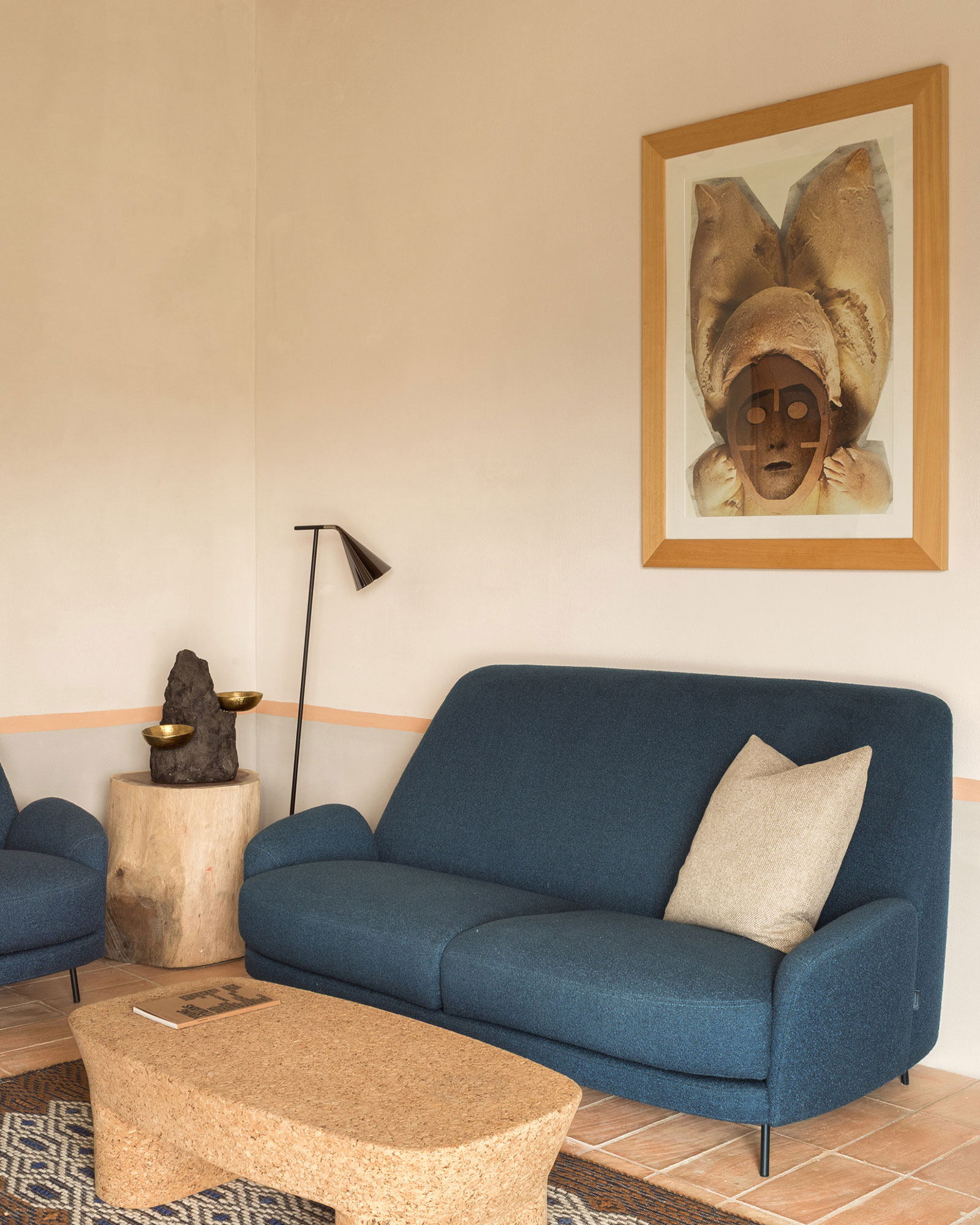 luxi-bia-casa-cubo_apartment_sardinia-italy_interior-sofa.jpg