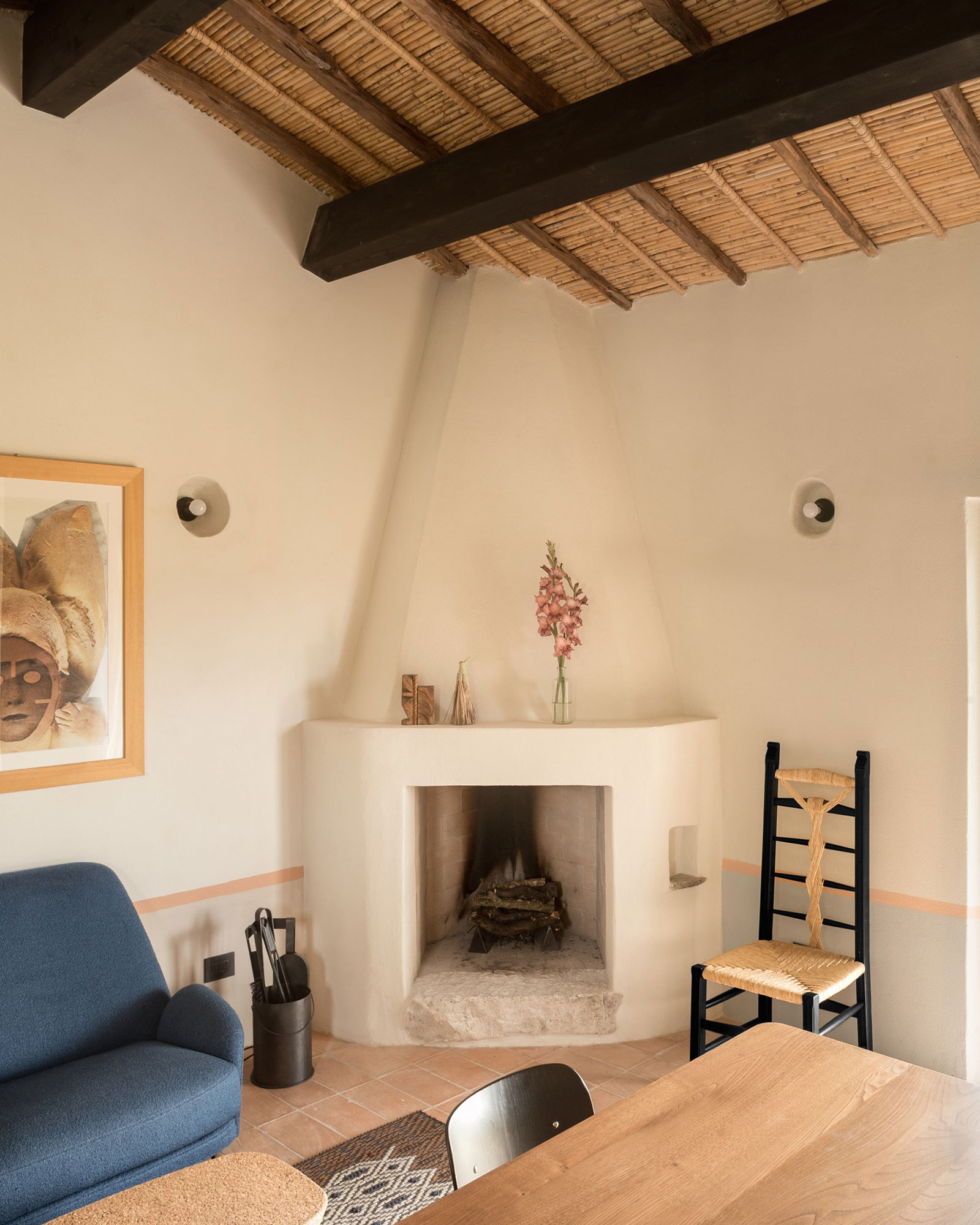 luxi-bia-casa-cubo_apartment_sardinia-italy_interior-space.jpg