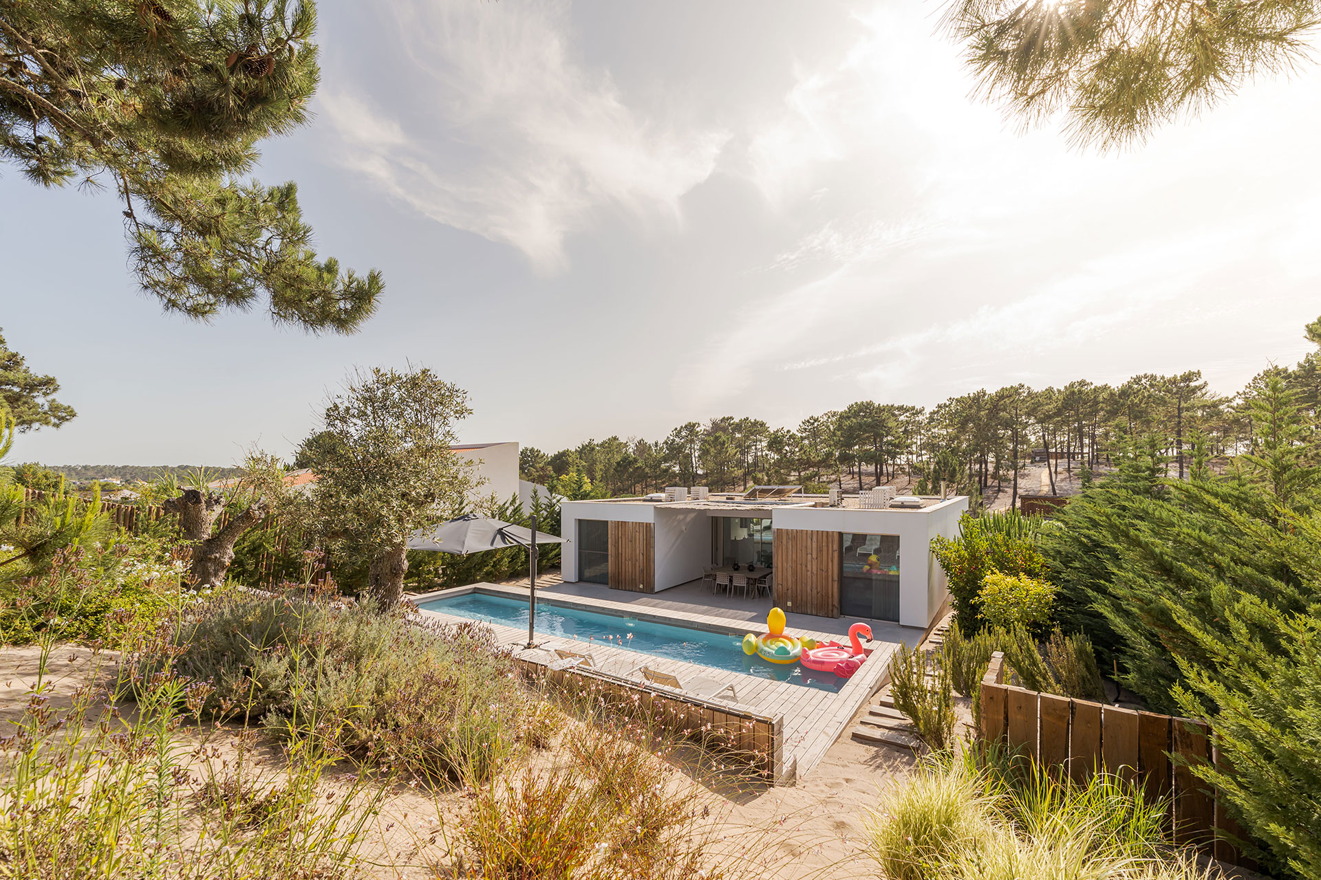 casa-da-palicada_villa_setubal-portugal_exterior-design.jpg