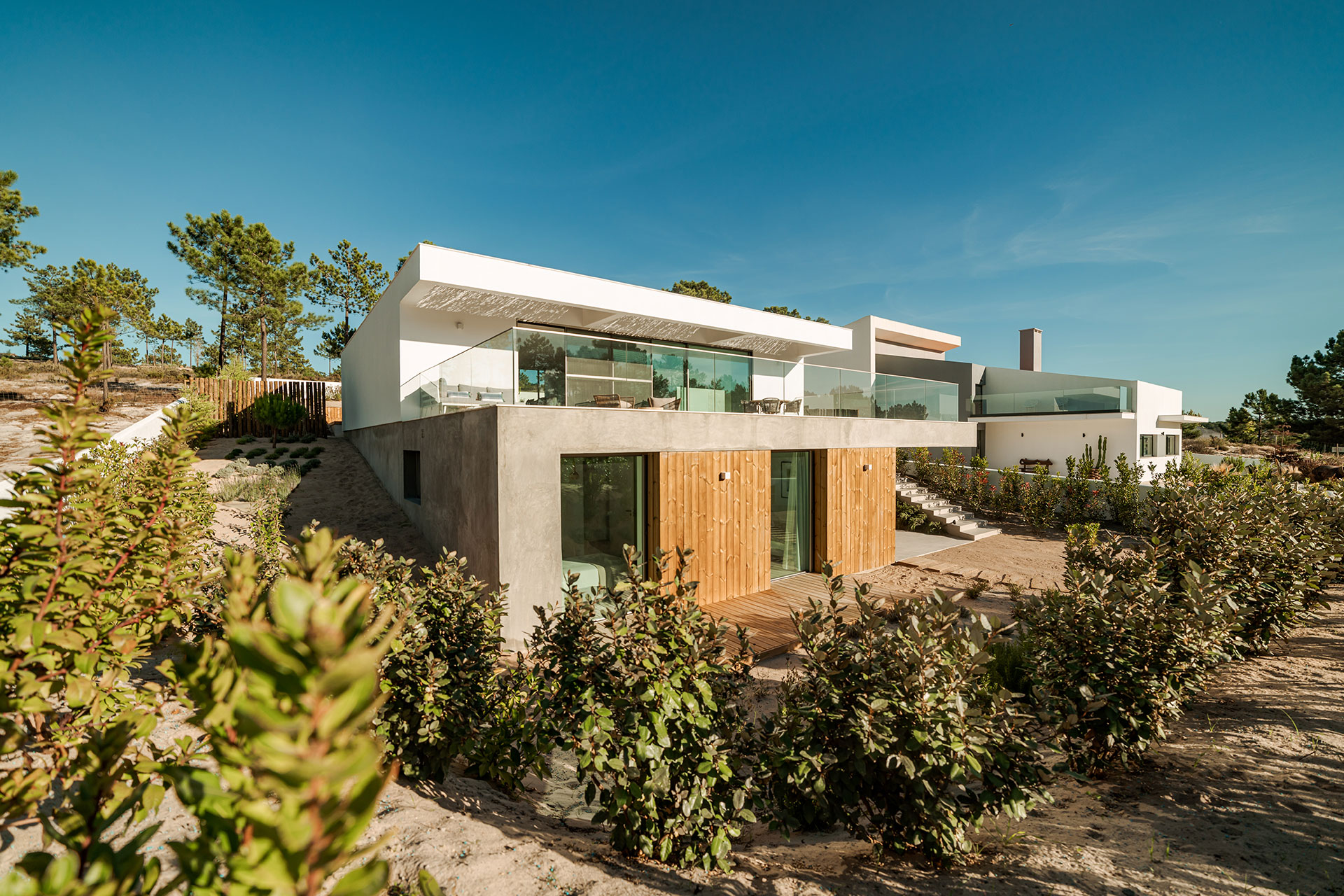 casa-da-palicada_villa_setubal-portugal_exterior-facade.jpg