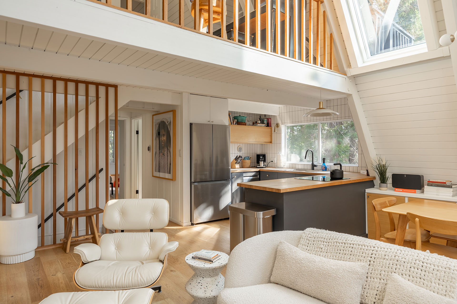 canyon-pines-a-frame_aframe_california-usa_interior-space-design.jpg