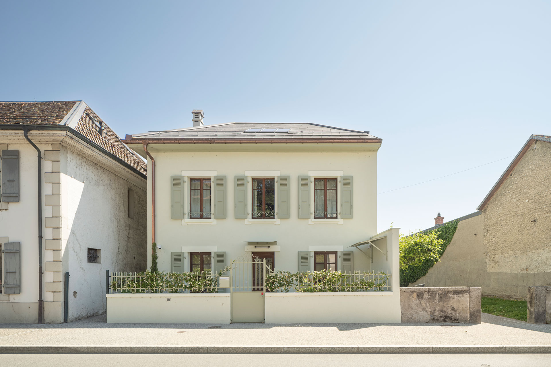 chez-rose_house_geneva-switzerland_exterior.jpg