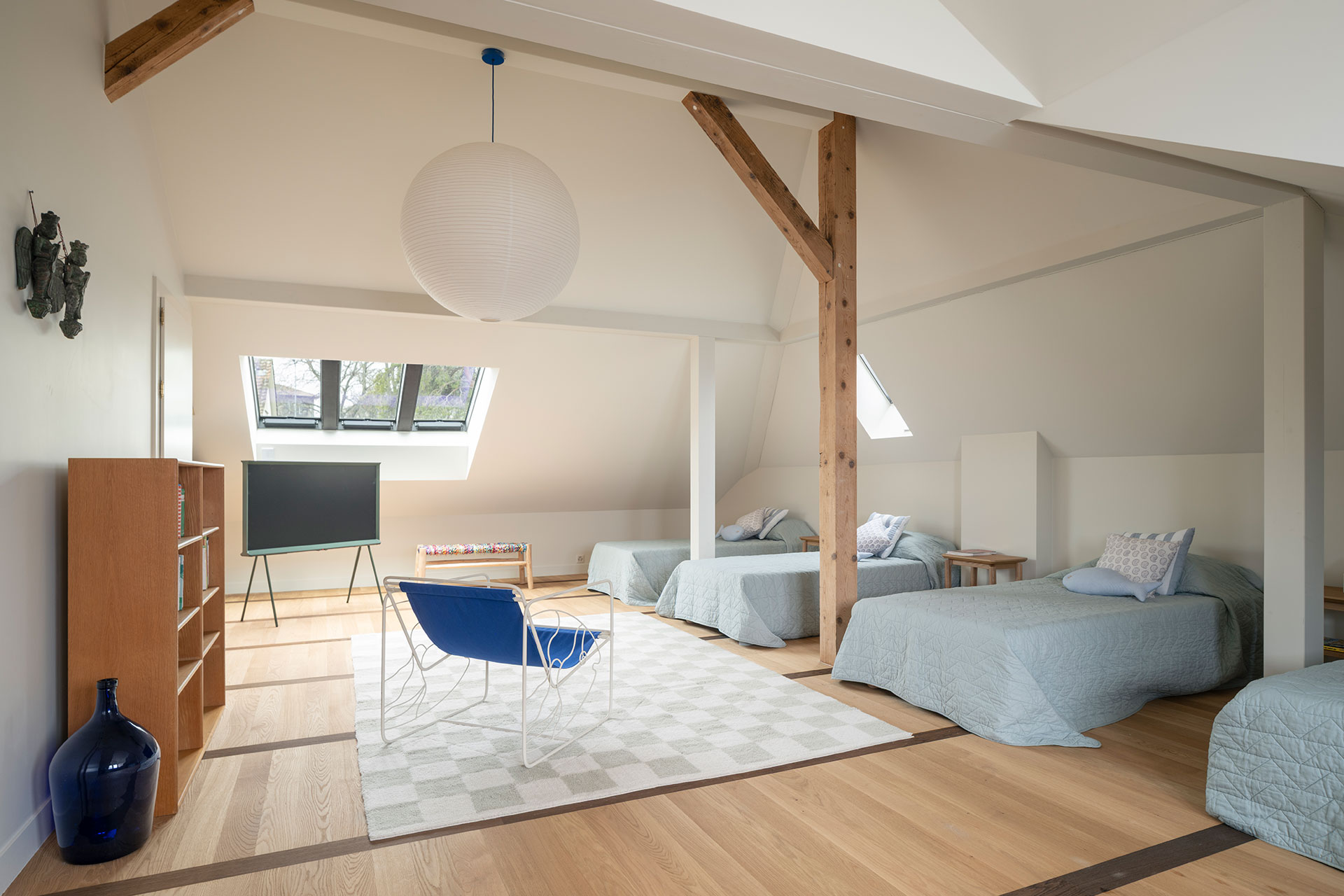chez-rose_house_geneva-switzerland_interior-beds.jpg