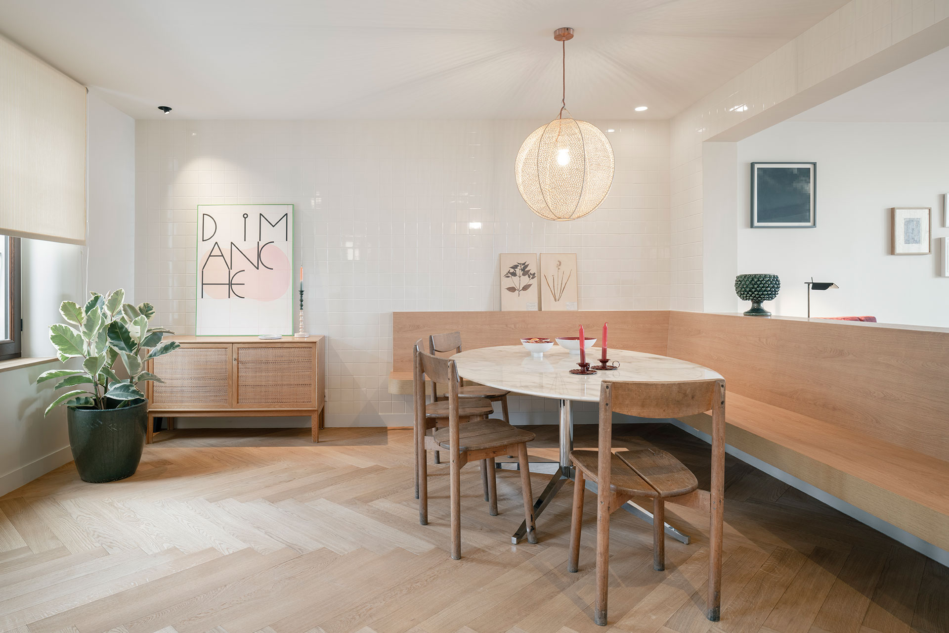 chez-rose_house_geneva-switzerland_interior-table.jpg