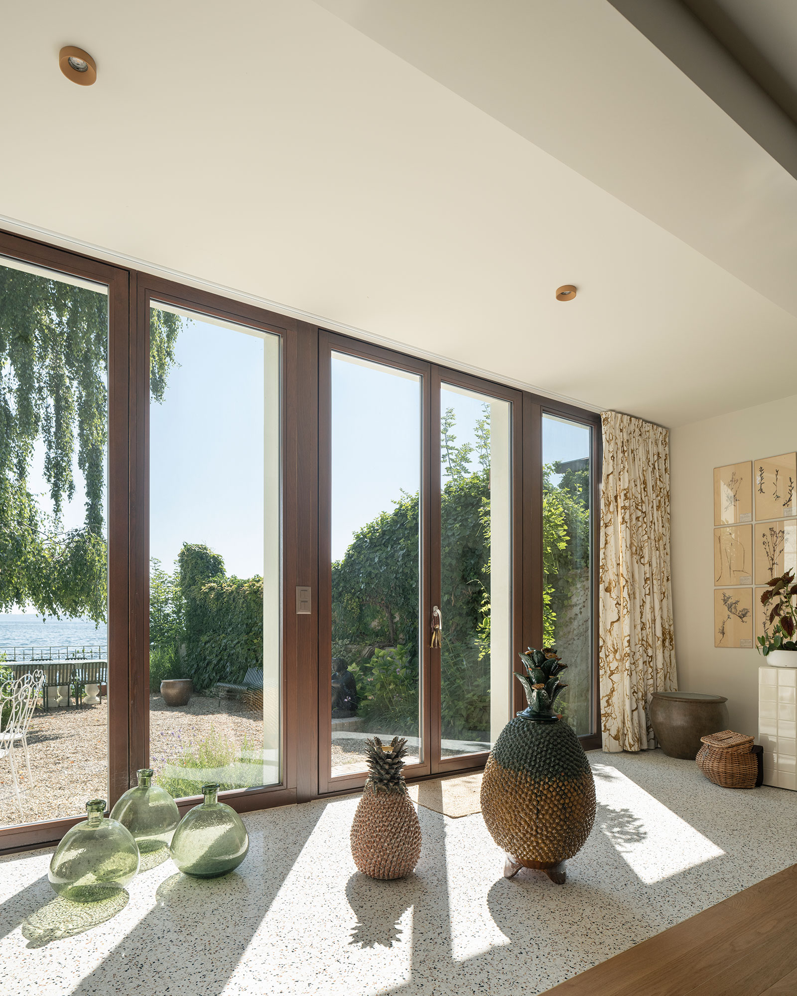 chez-rose_house_geneva-switzerland_interior-window.jpg