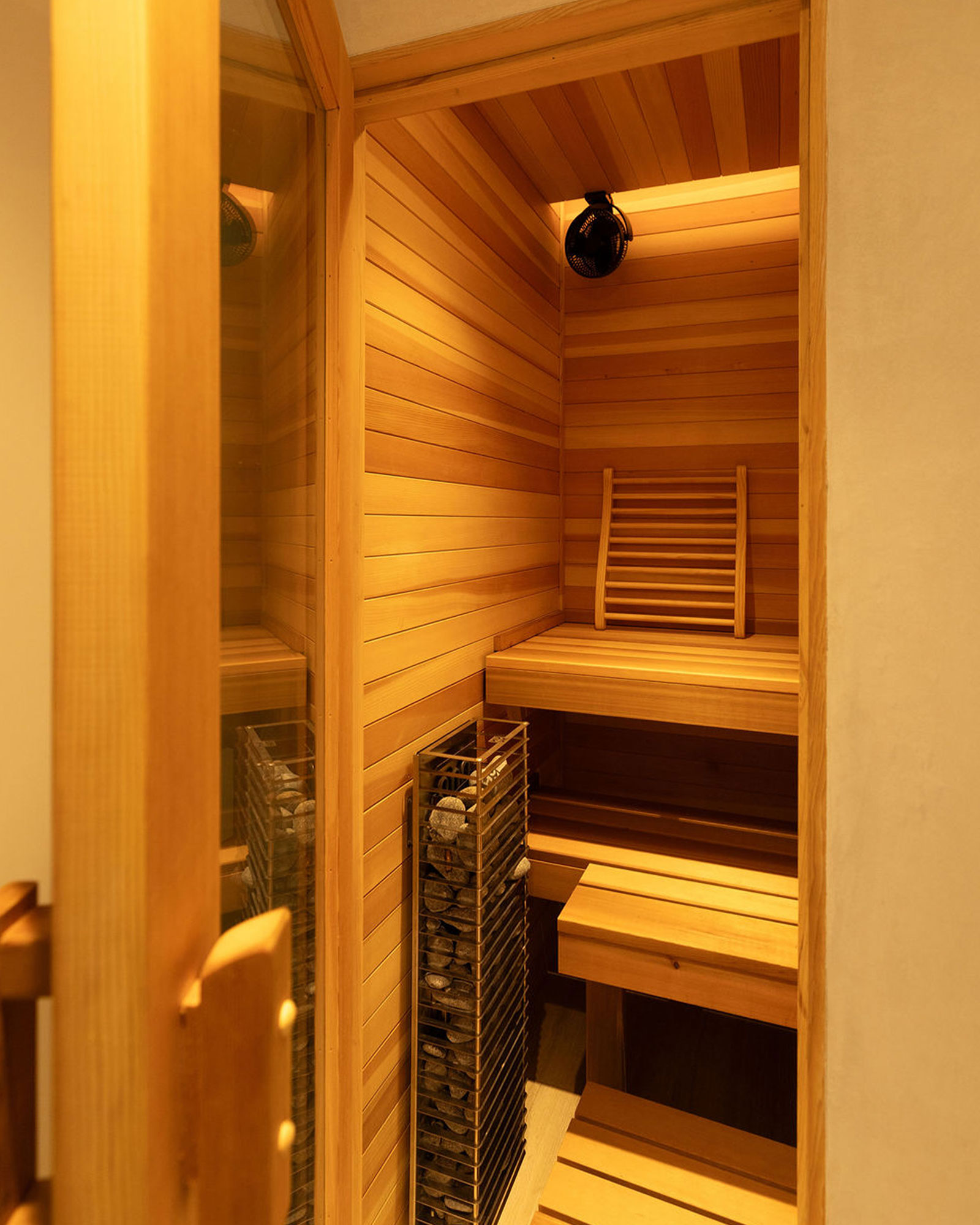 frame-house_house_new-york-usa_interior-sauna.jpg