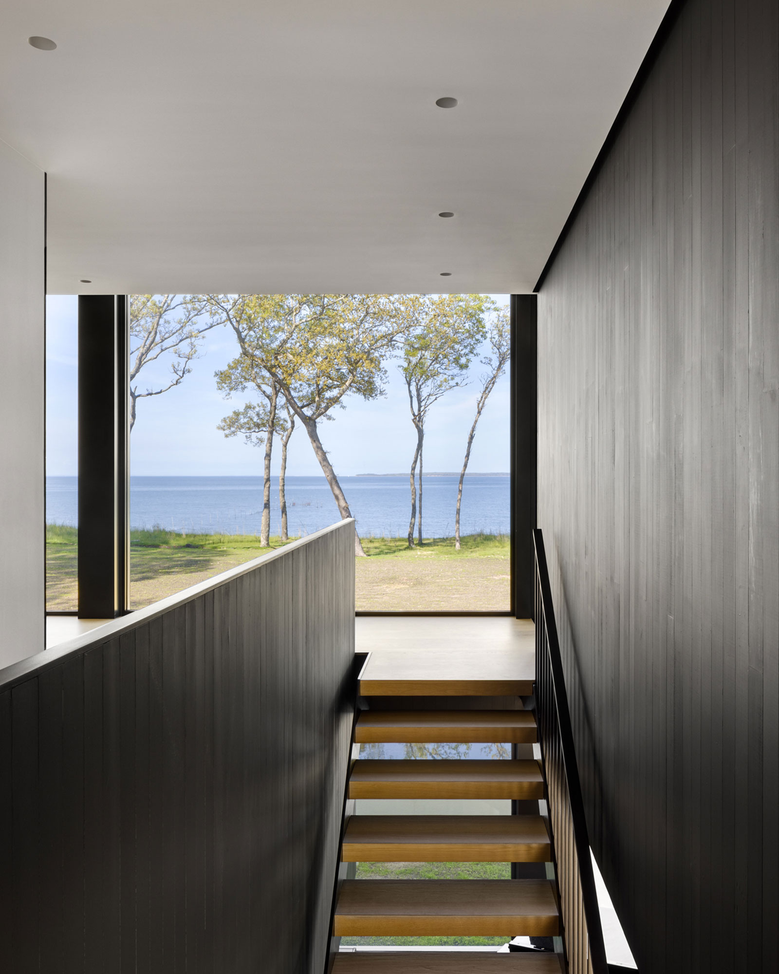 frame-house_house_new-york-usa_interior-second-floor.jpg
