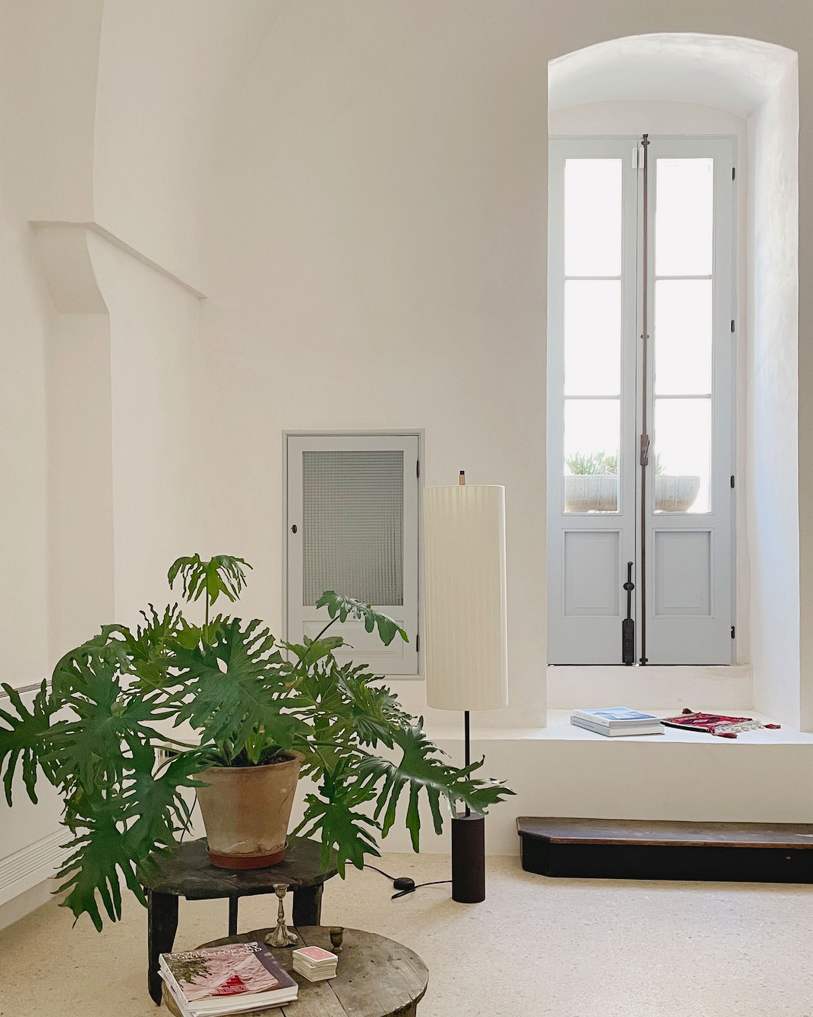 casa-trisolini-carovigno_townhouse_puglia-italy_interior-space.jpg