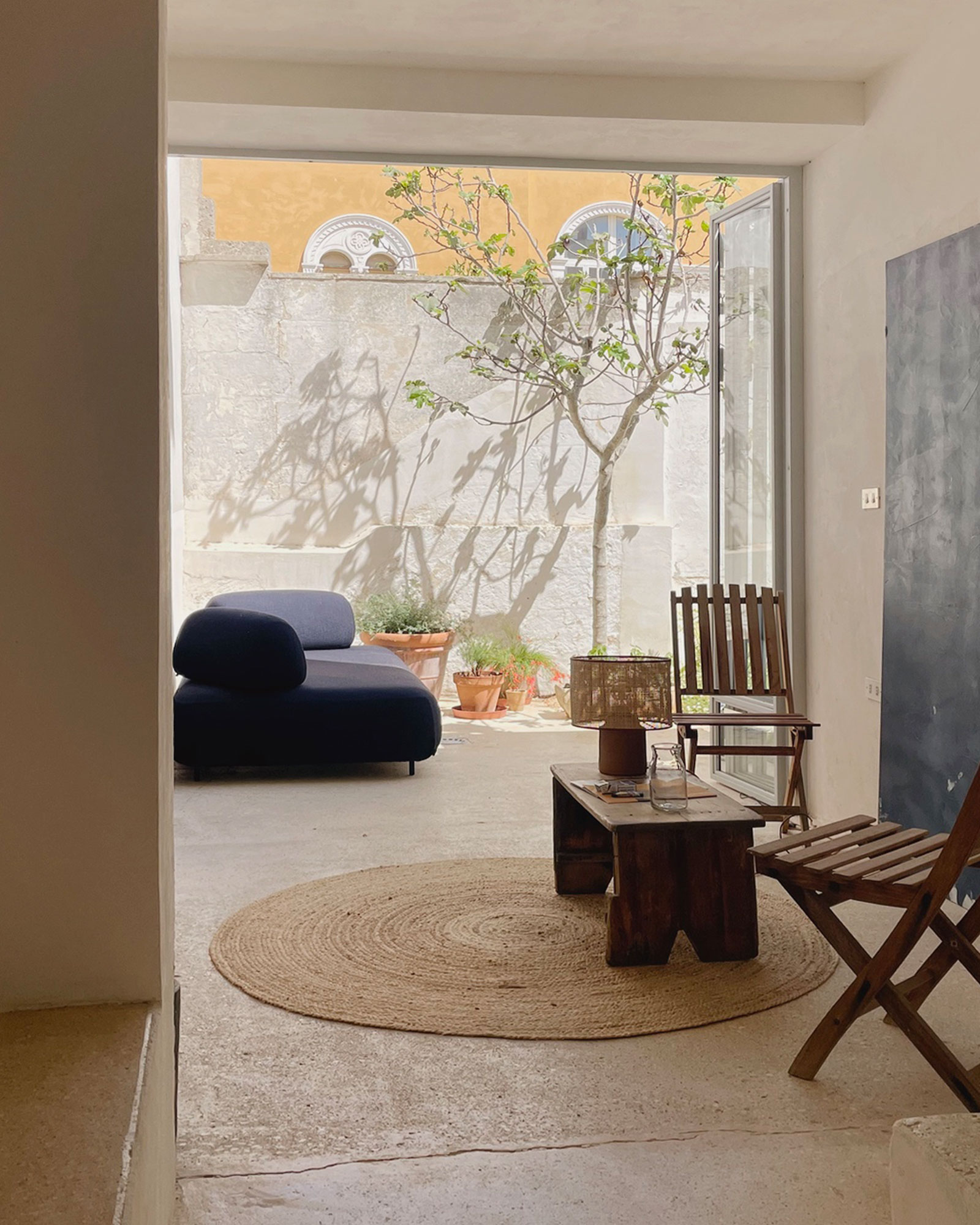 casa-trisolini-carovigno_townhouse_puglia-italy_interior-space-design-detail.jpg