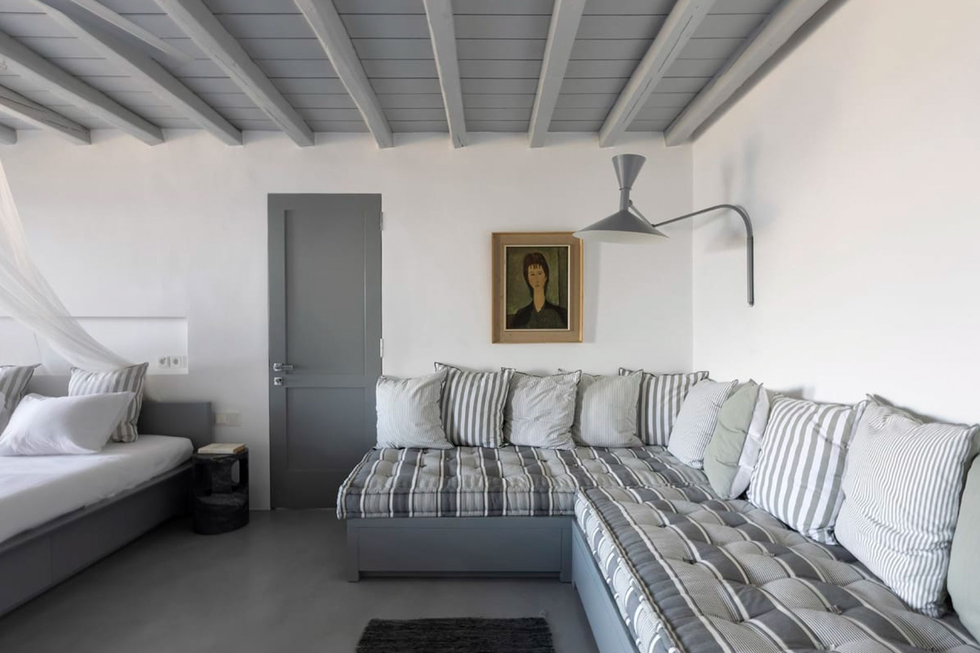 serifos-beach-front-villa_villa_cyclades-greece_interior-bedroom-design.jpg