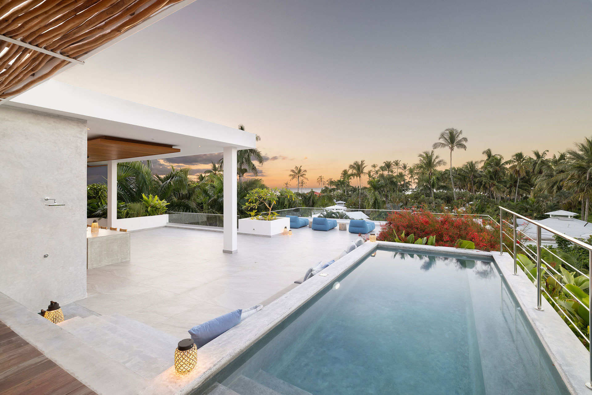 la-felicita_villa_semana-dominican-republic_exterior-terrace-dawn.jpg