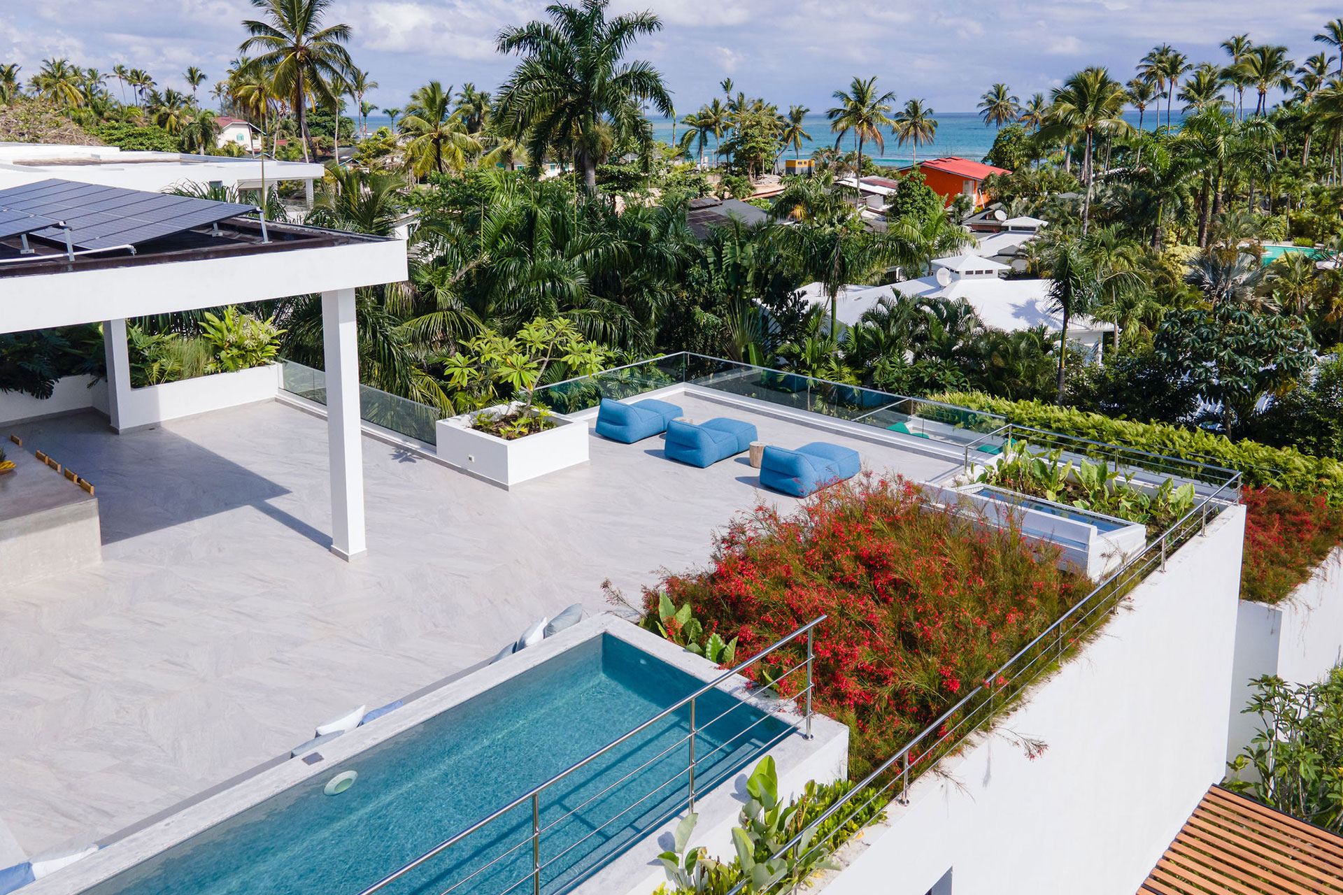 la-felicita_villa_semana-dominican-republic_exterior-terrace-pool-design.jpg