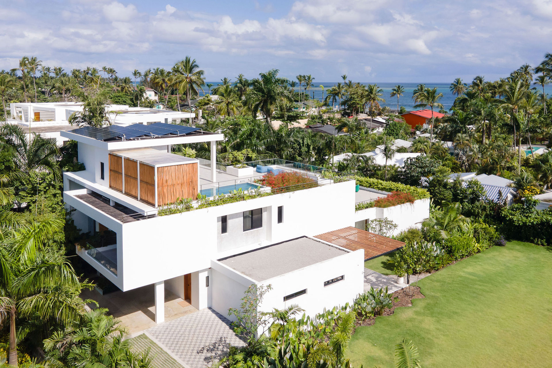 la-felicita_villa_semana-dominican-republic_exterior-view.jpg