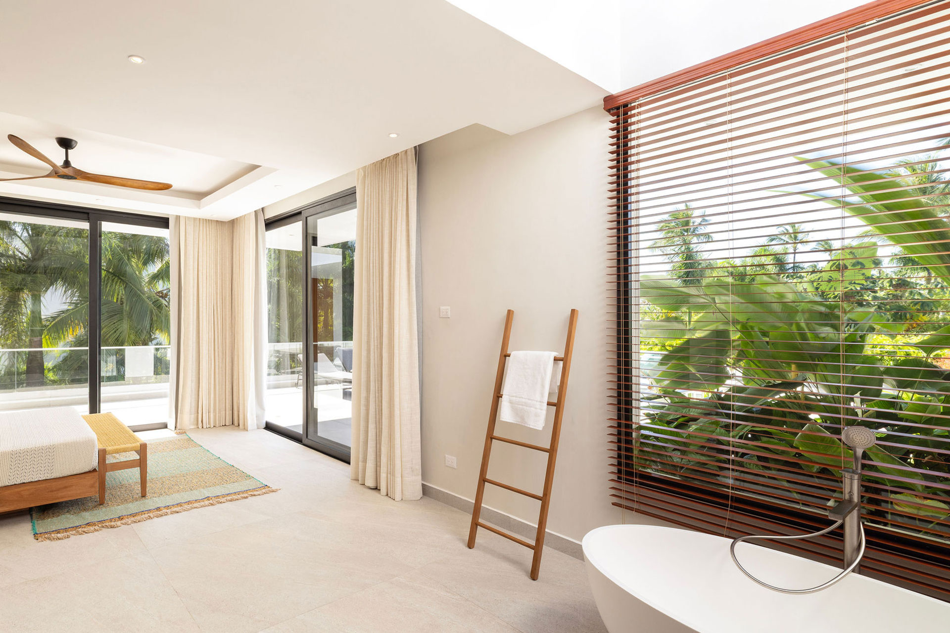 la-felicita_villa_semana-dominican-republic_interior-bathroom-detail.jpg